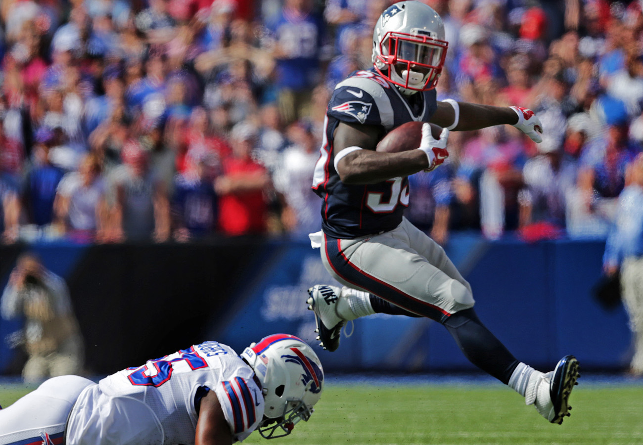 Titans' Dion Lewis Rips 'Cheap' Patriots After Week 10 Victory