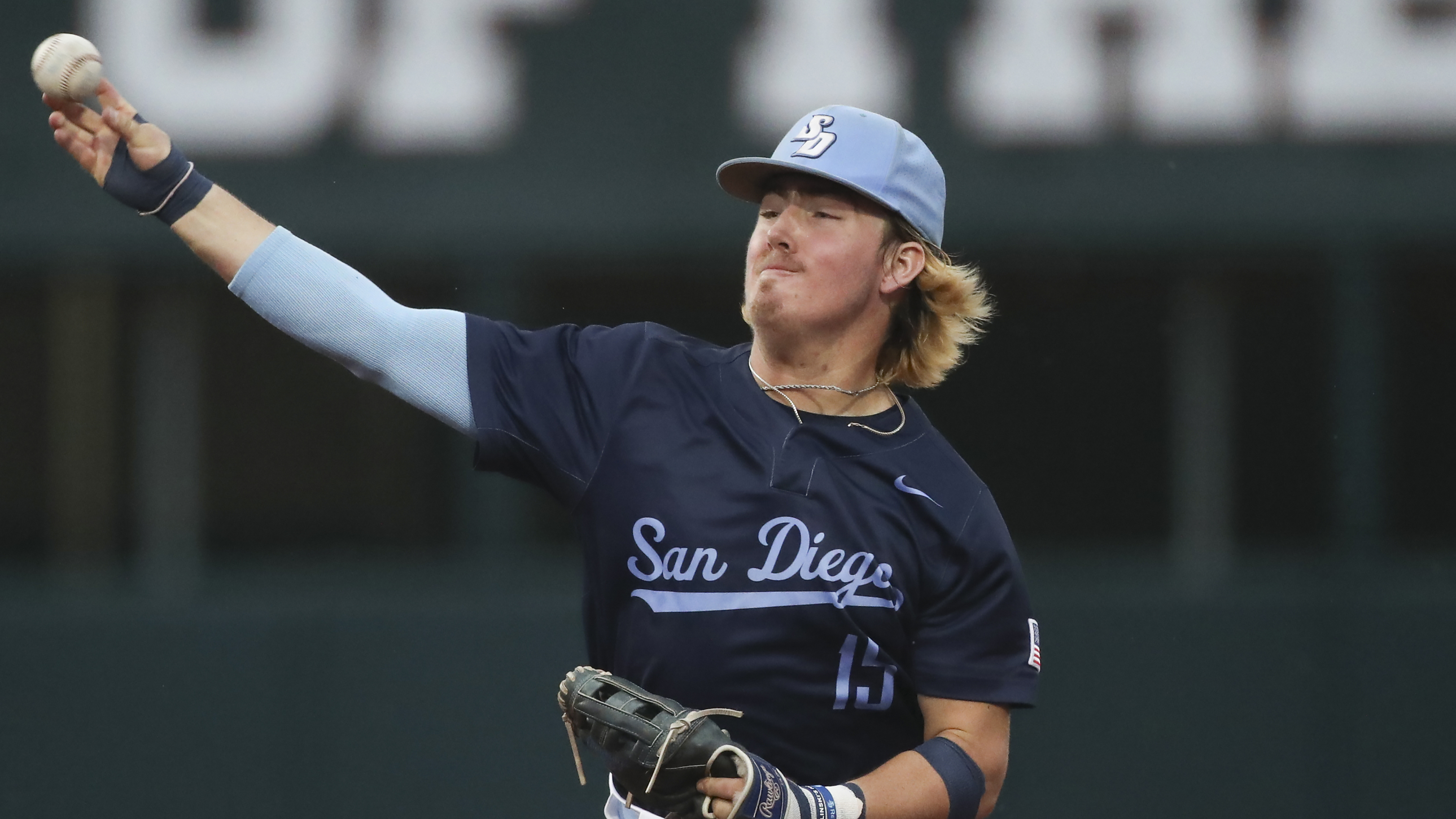 Navy Pitcher Awaits the M.L.B. Draft, Weighing Fastballs and