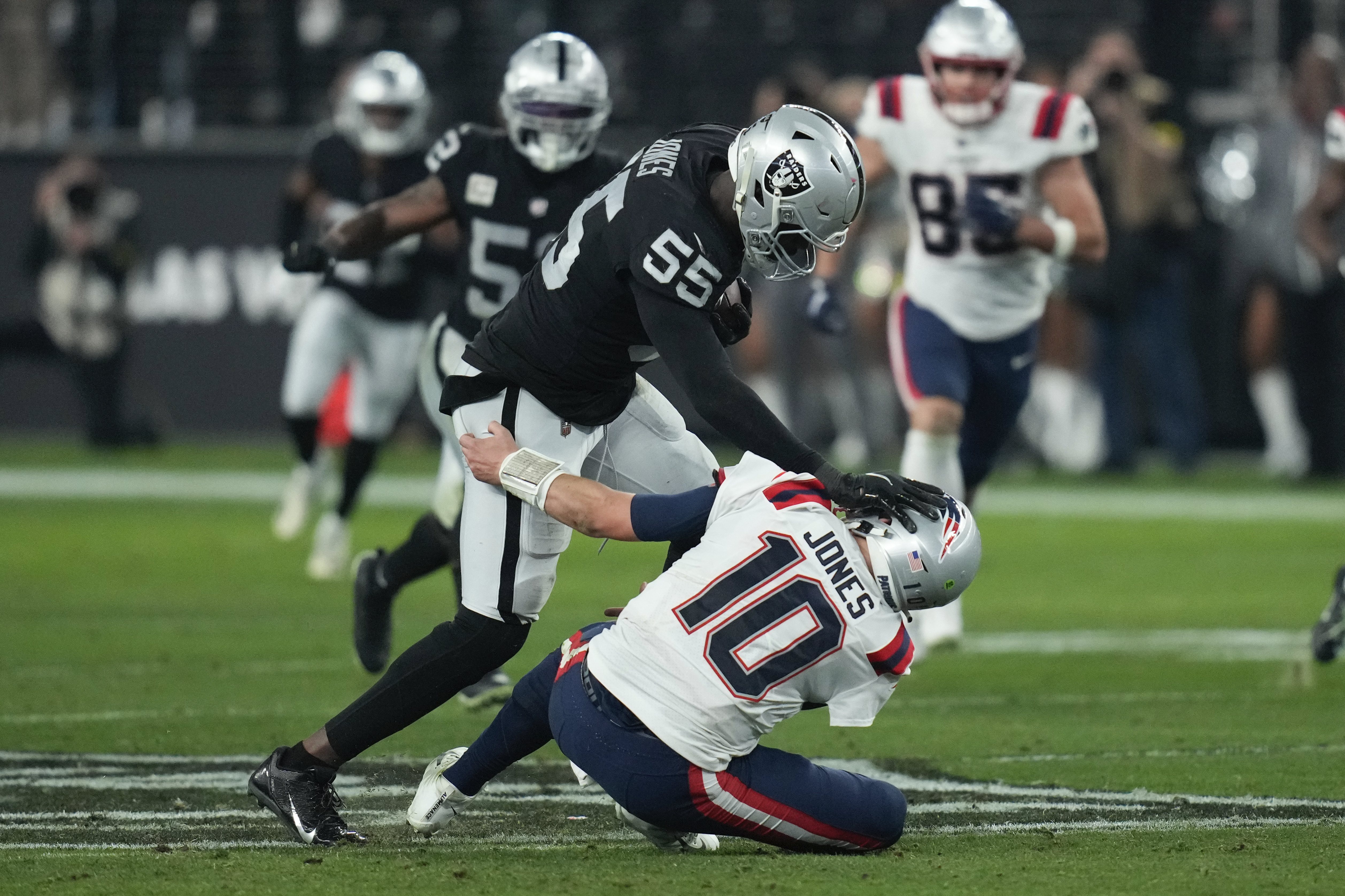 Raiders cap perfect preseason with 23-6 win over Patriots