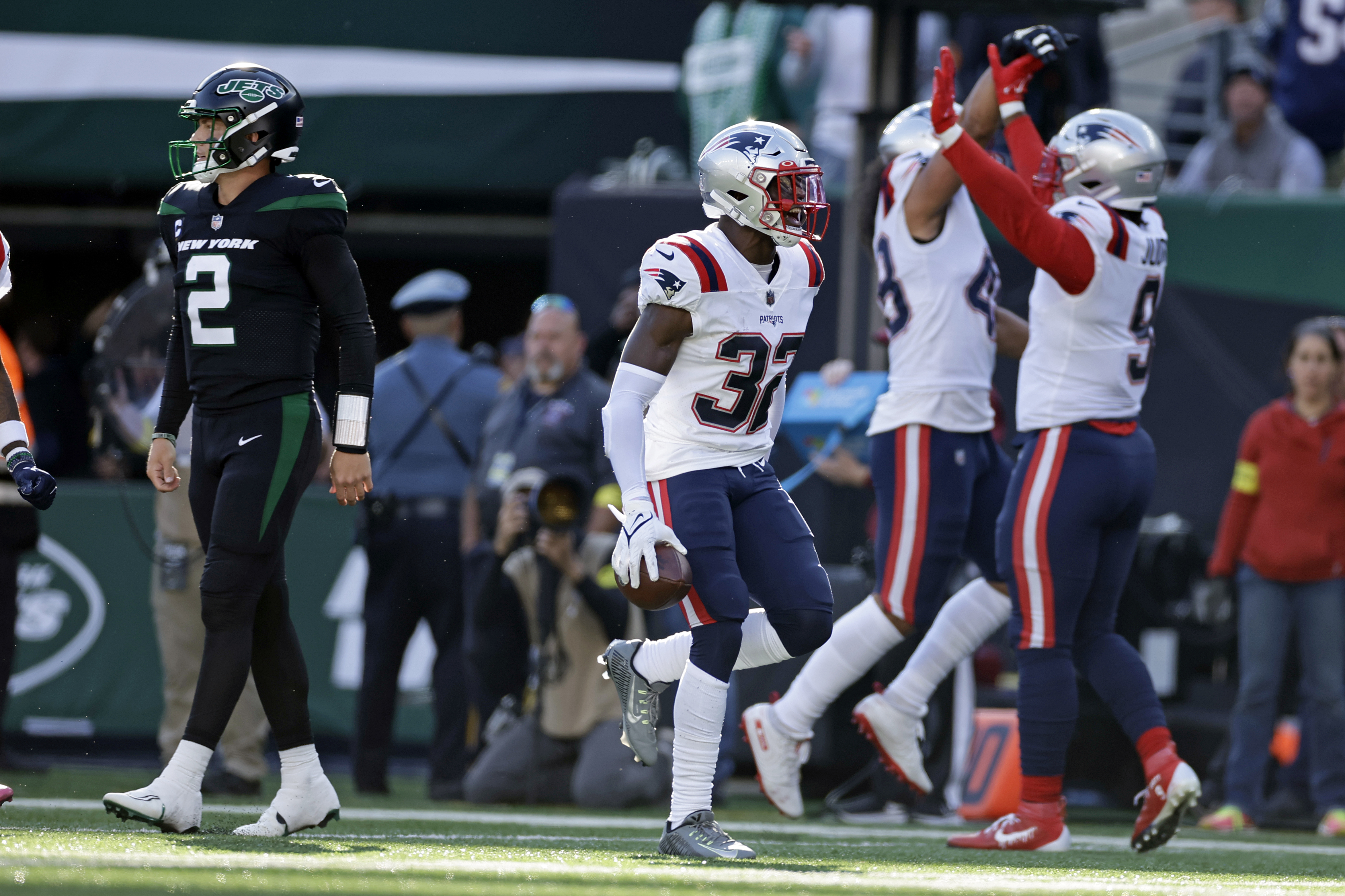 Sunday's Patriots-Jets meeting is a 'get-right' game — for both