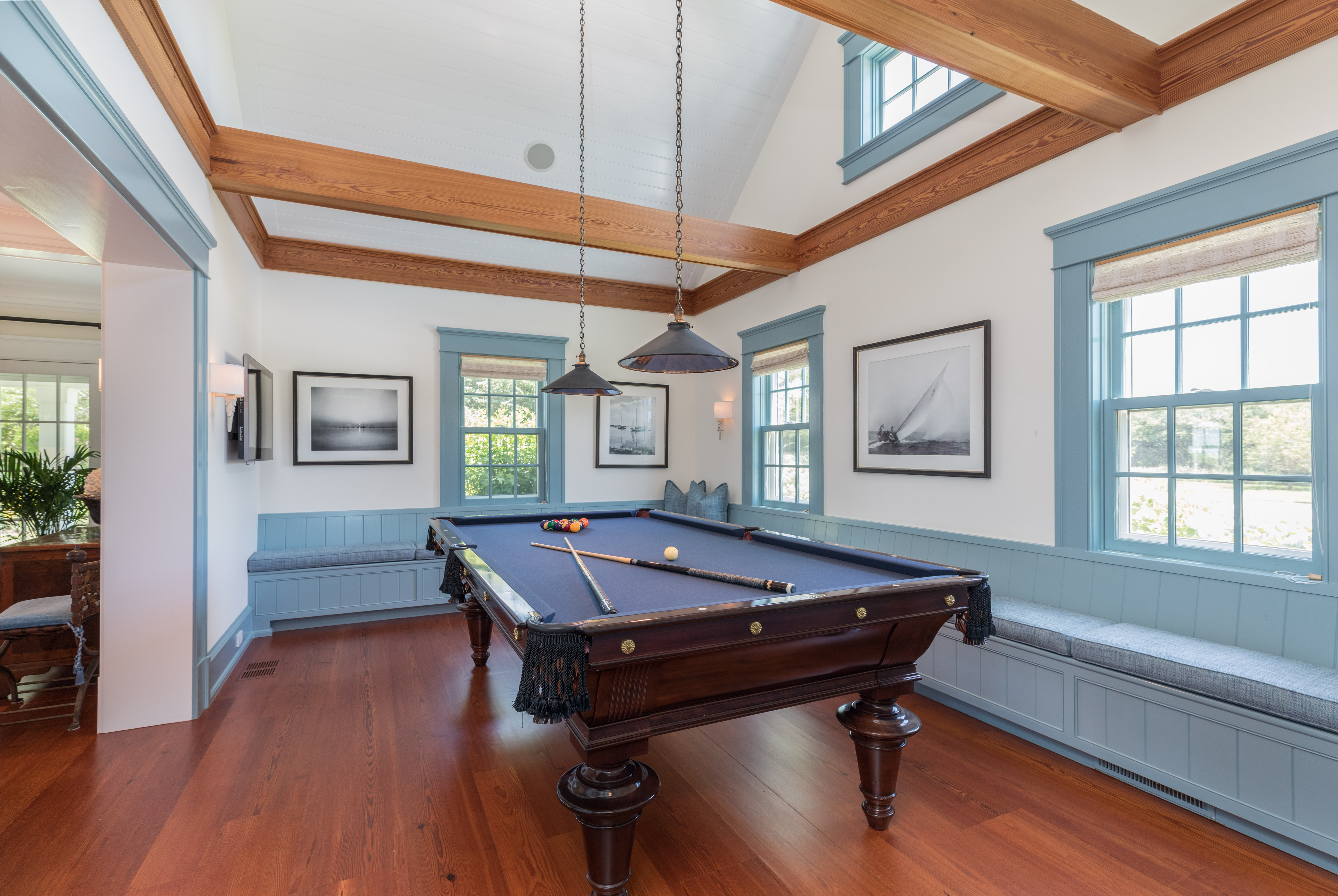 Red Sox owner John Henry Buys Nantucket Estate