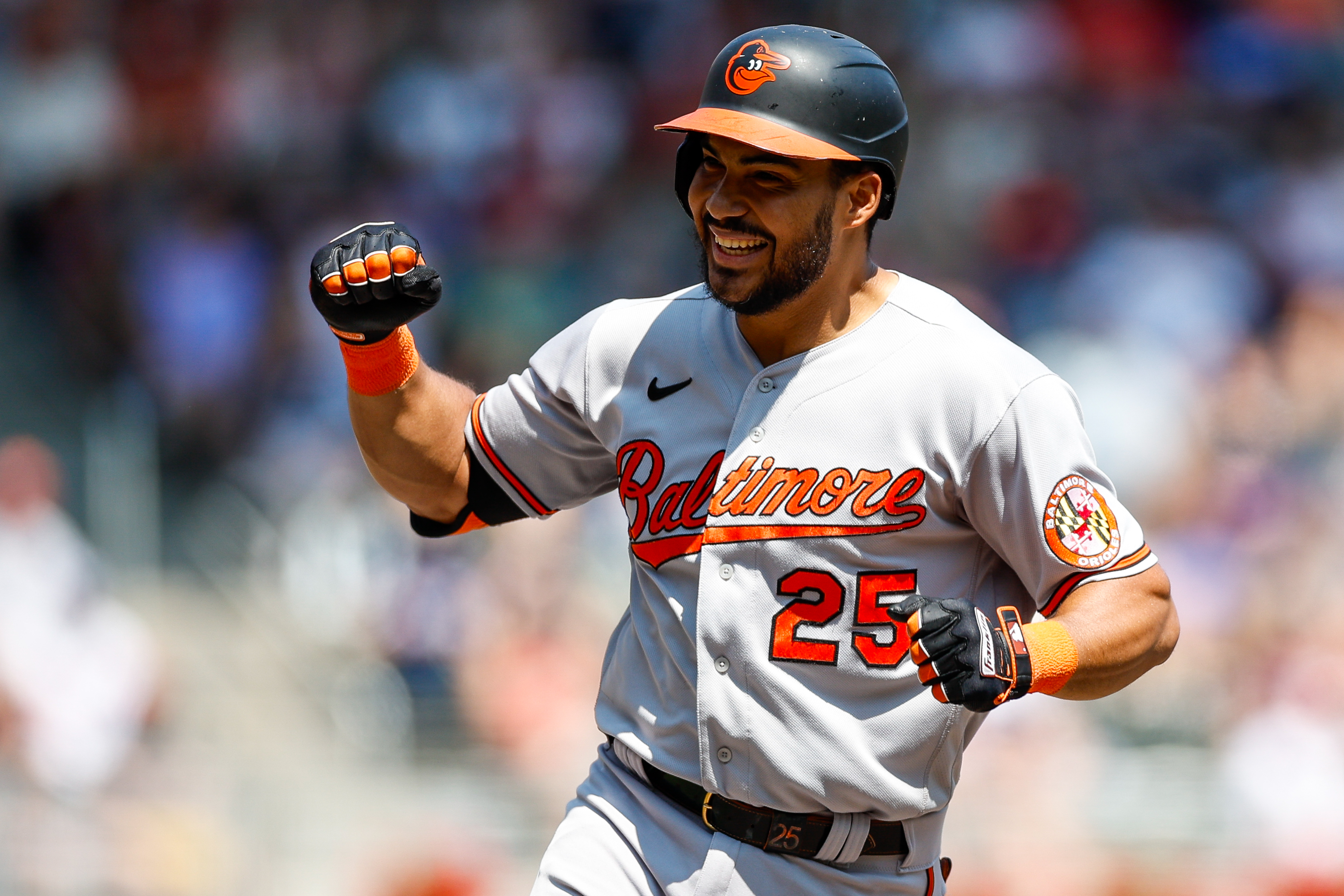 Orioles overpower Red Sox for sixth consecutive win