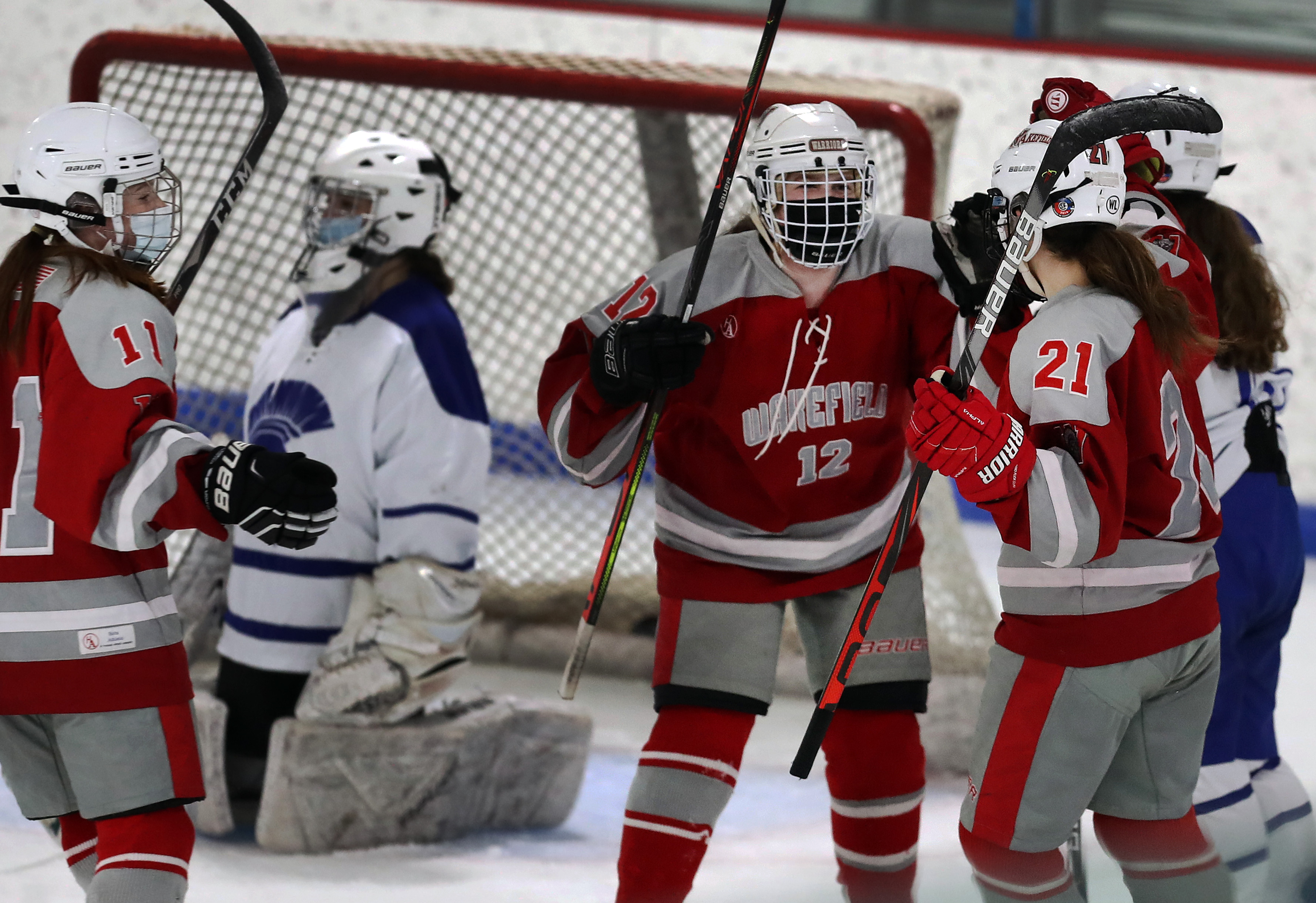 Kayli Porter sparks Wakefield girls’ hockey to third consecutive win The Boston Globe
