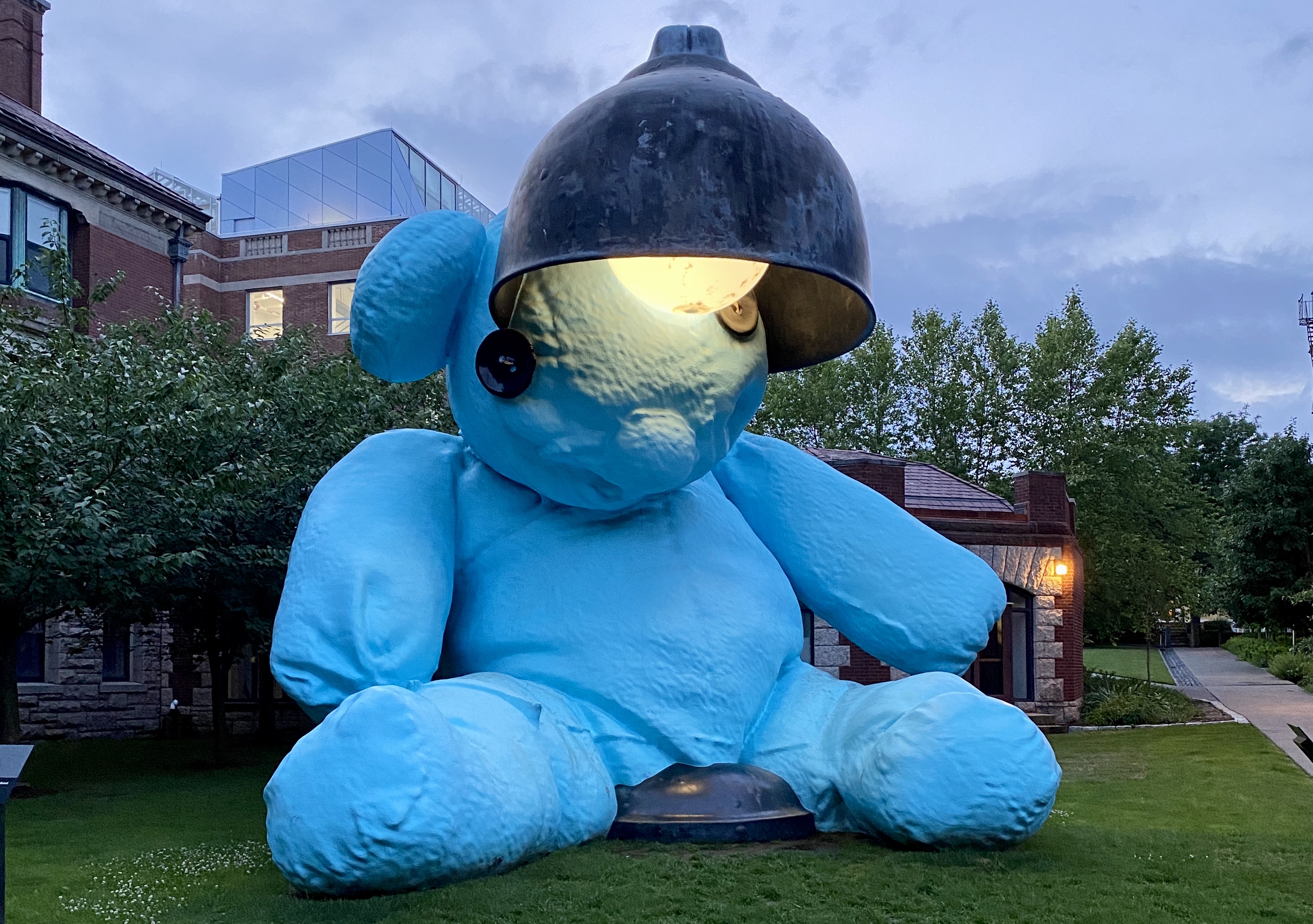 Urs Fischer's "Untitled (Lamp/Bear)" sculpture on the campus of Brown University in Providence.