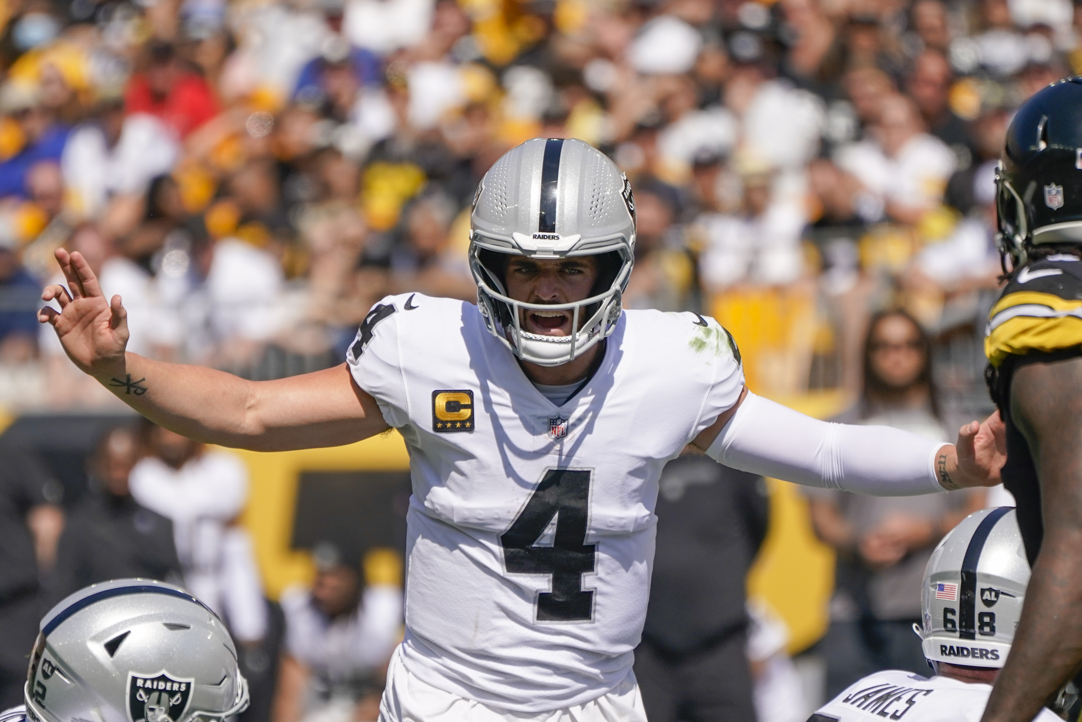 Derek Carr should be good to go after an injury scare.