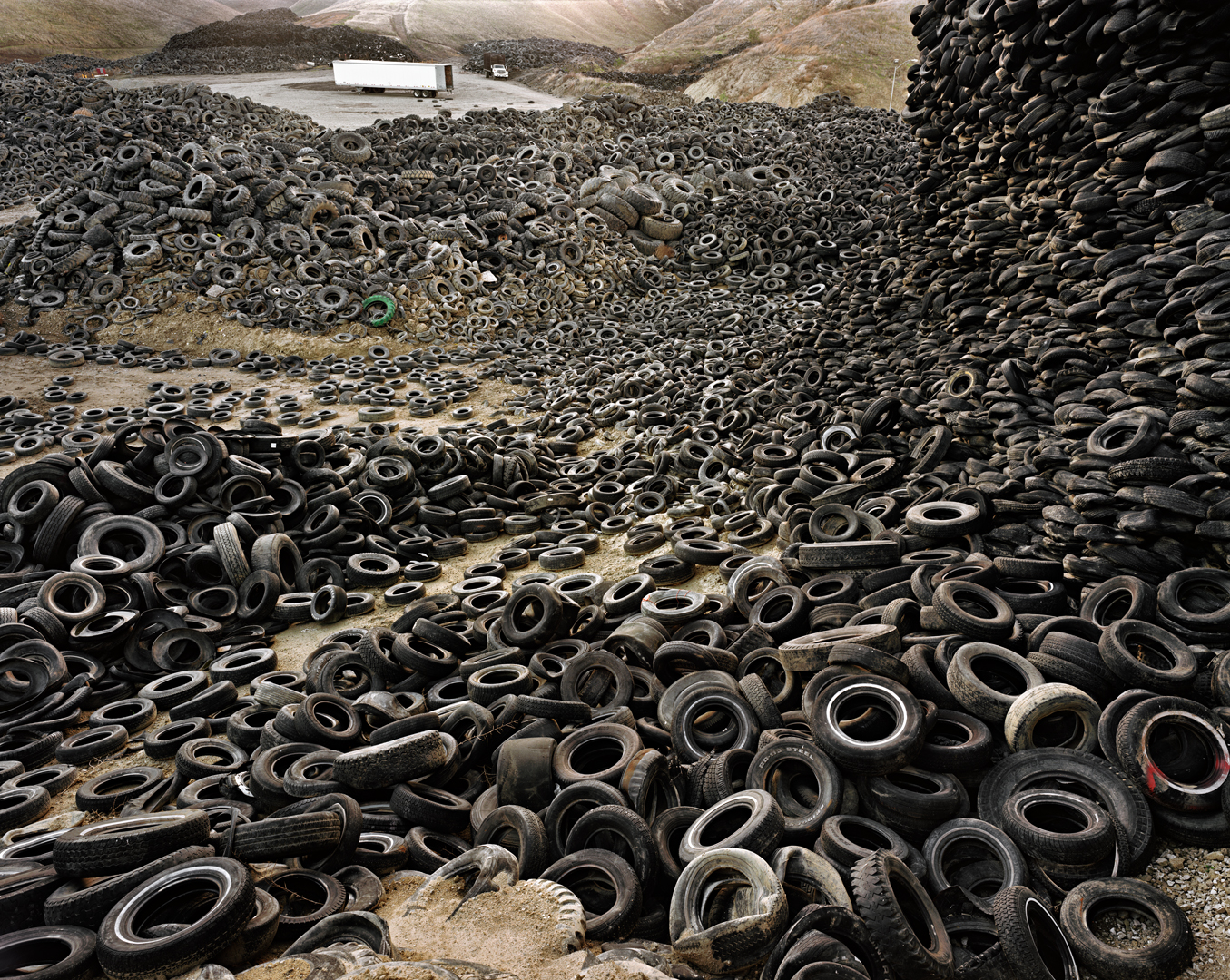 Edward Burtynsky  Howard Greenberg Gallery