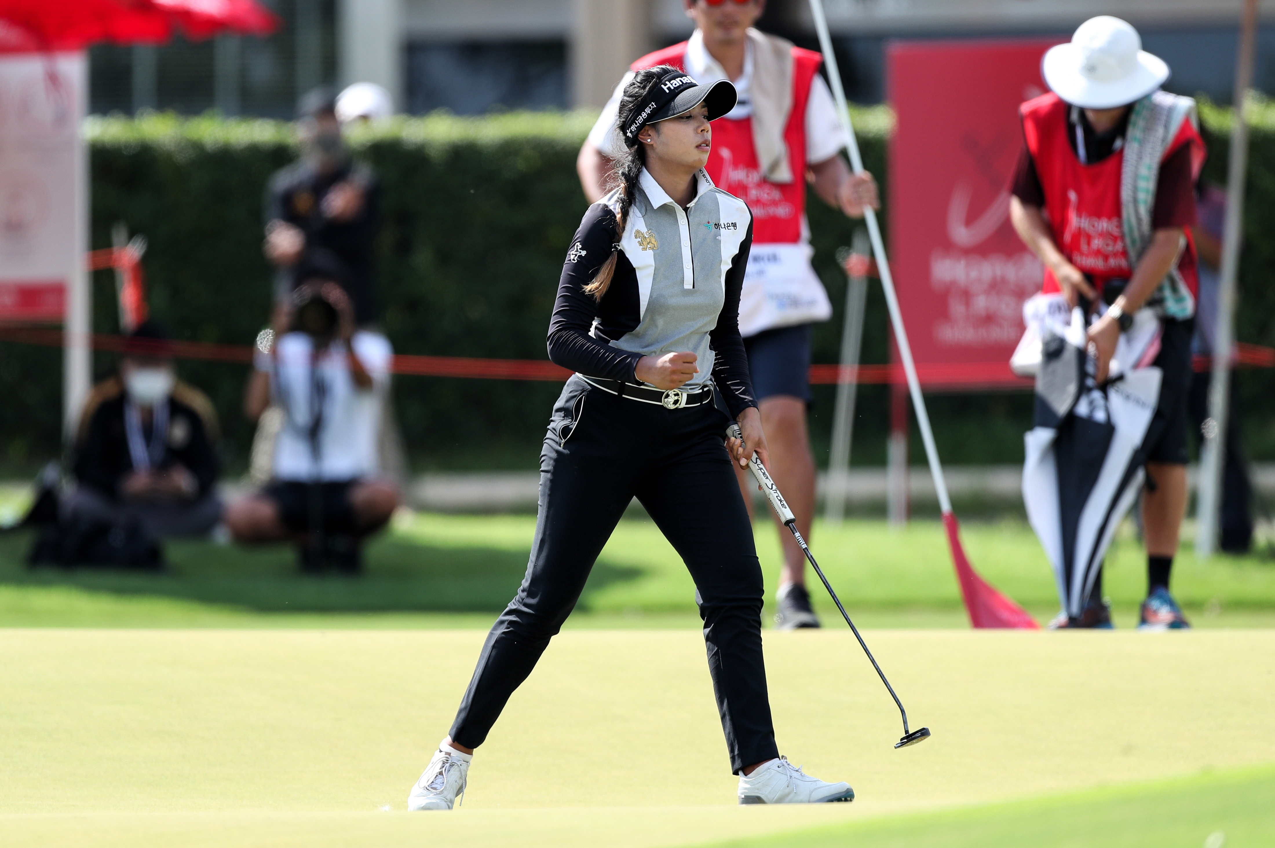 Patty Tavatanakit, less than a month after her first major victory, is back atop the leaderboard in her native Thailand.