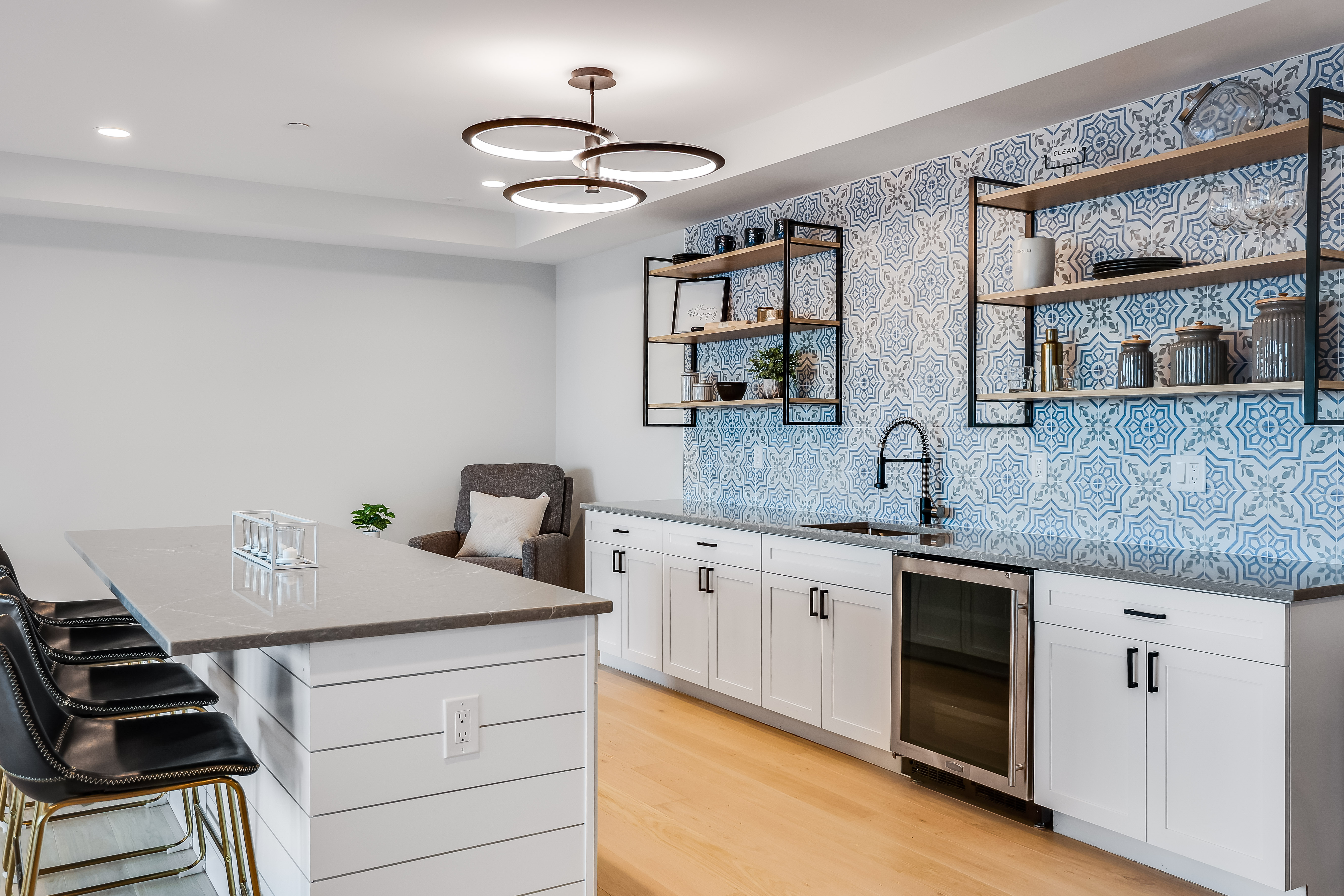 sedna-matt-surette-clubroom-kitchen