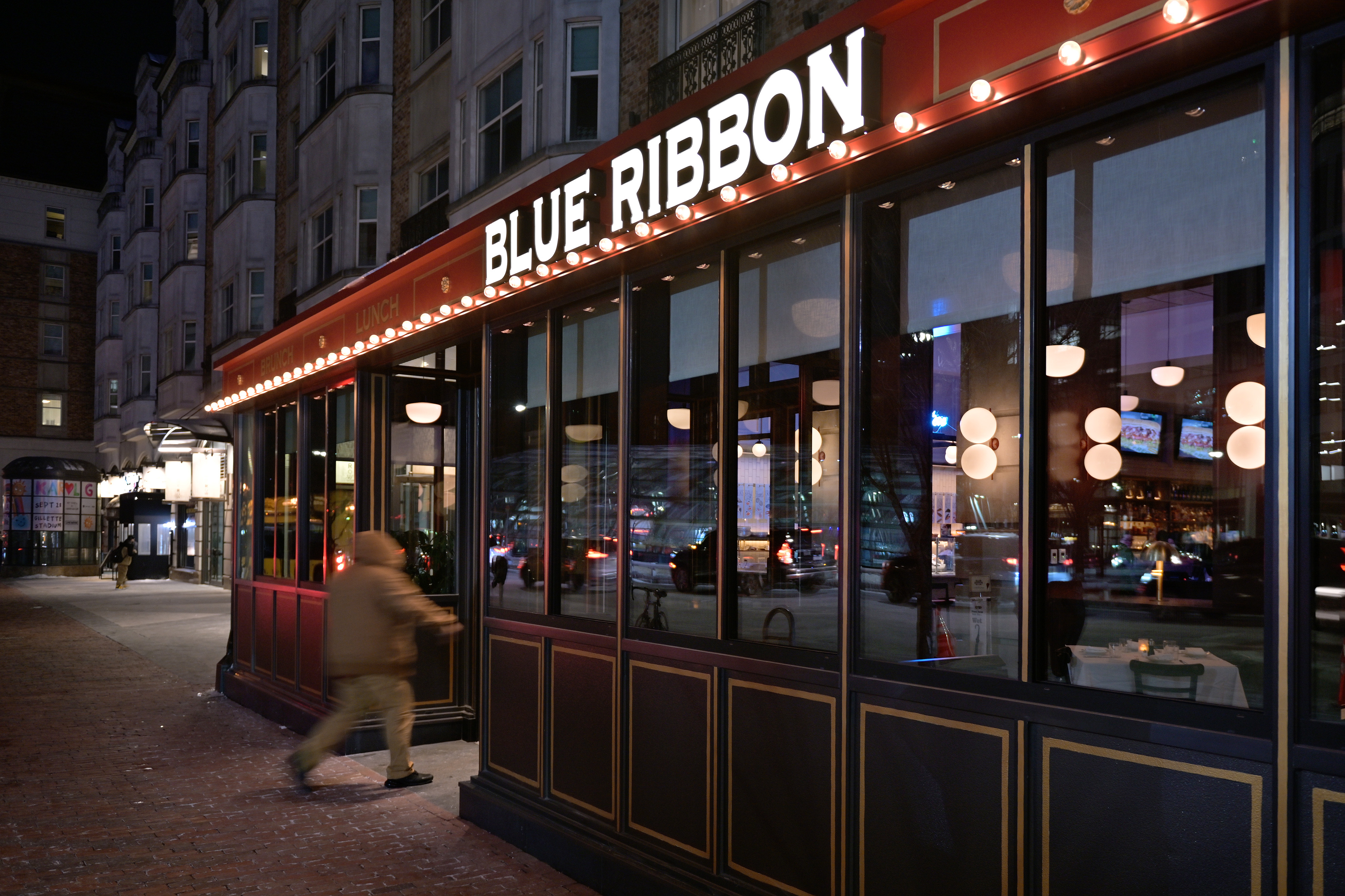 What it's like to eat at Blue Ribbon Brasserie in Kenmore Square