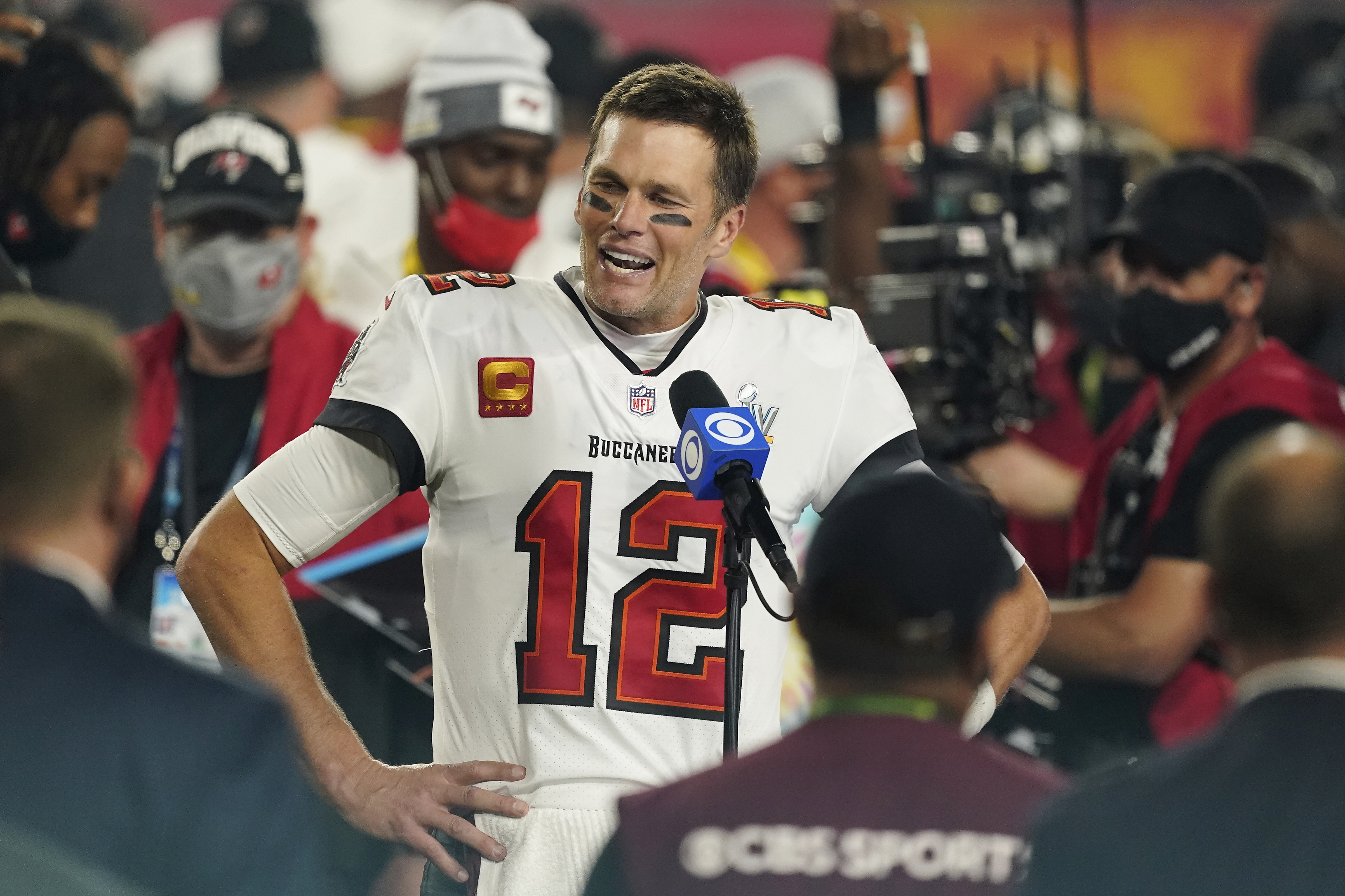 Tom Brady has instant impact on Buccaneers' jersey sales - The Boston Globe