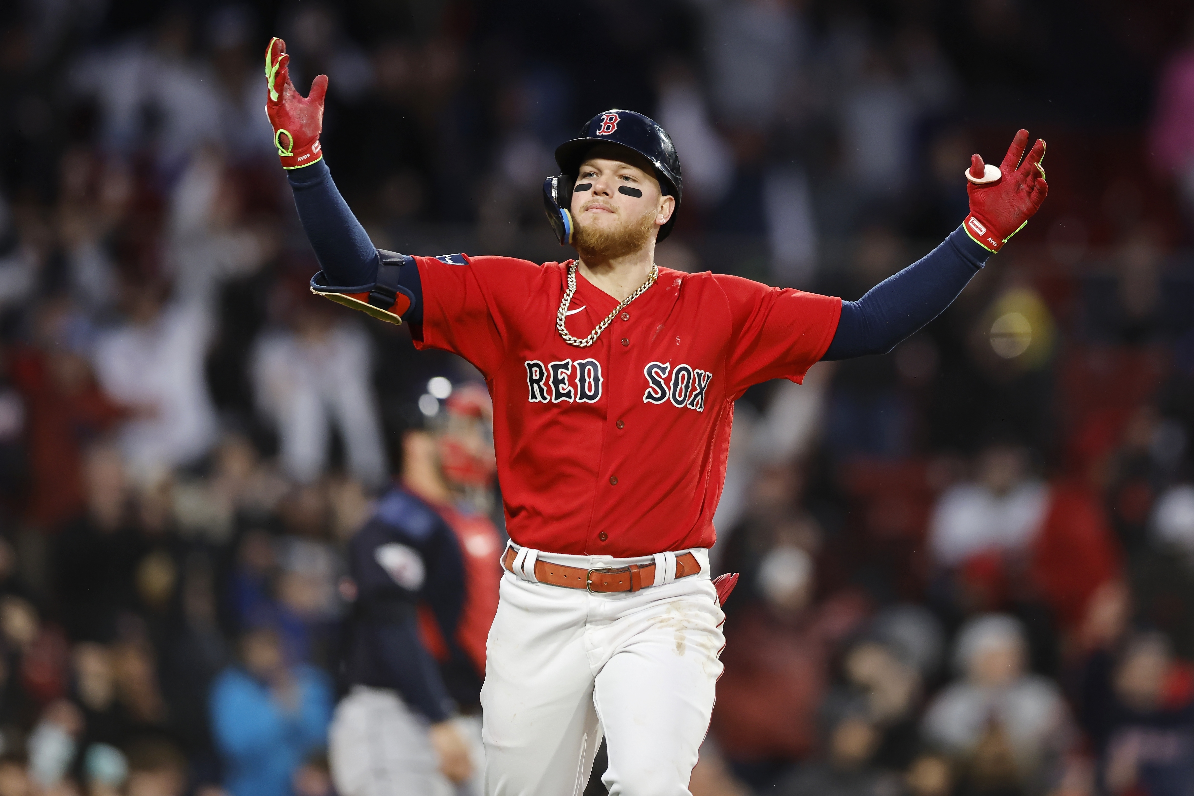 Alex Verdugo delivers walkoff single in 10th inning, Red Sox edge Guardians after blowing five-run lead - The Boston Globe