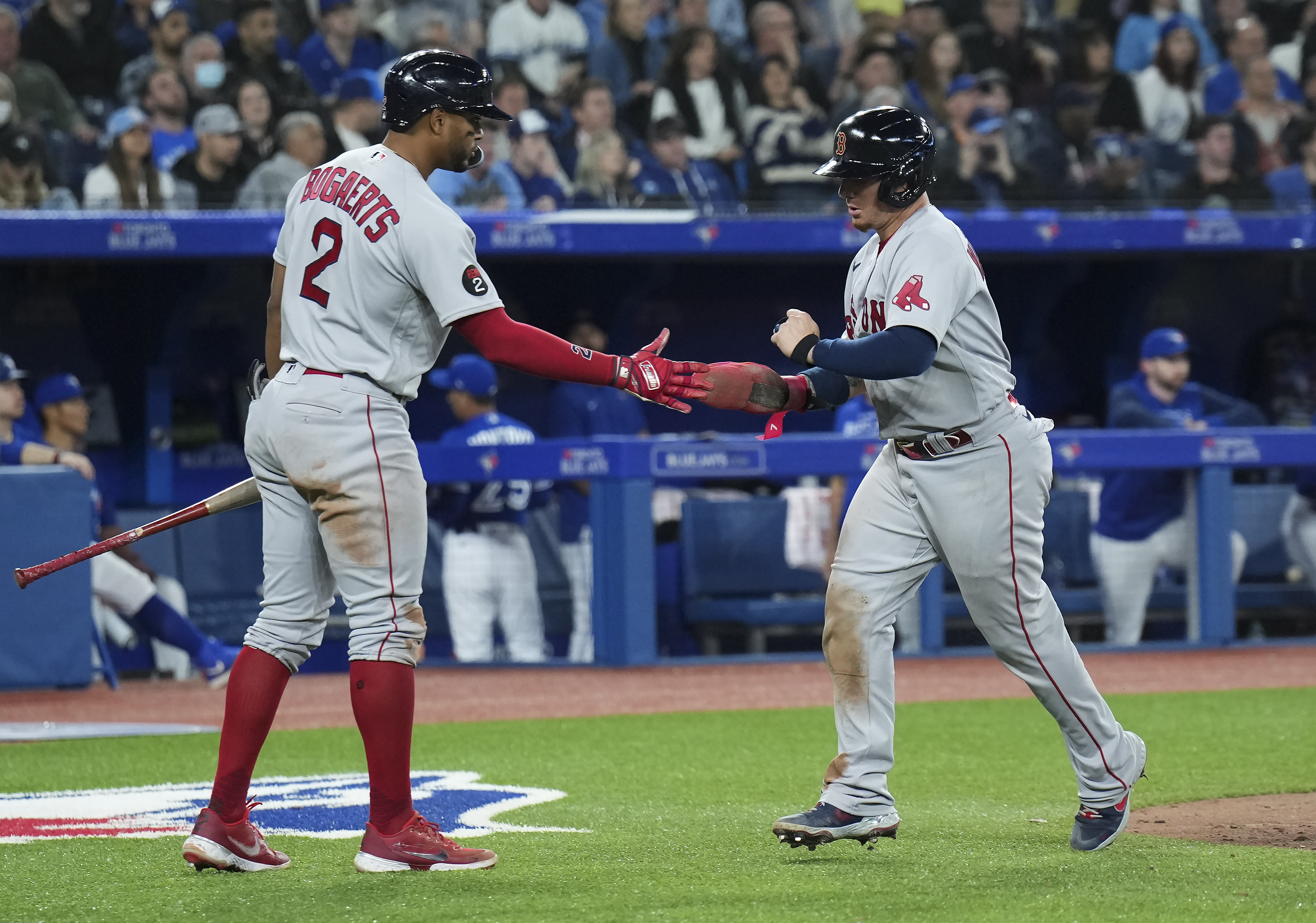 Yankees-Red Sox Clash For All The Marbles - The Wave