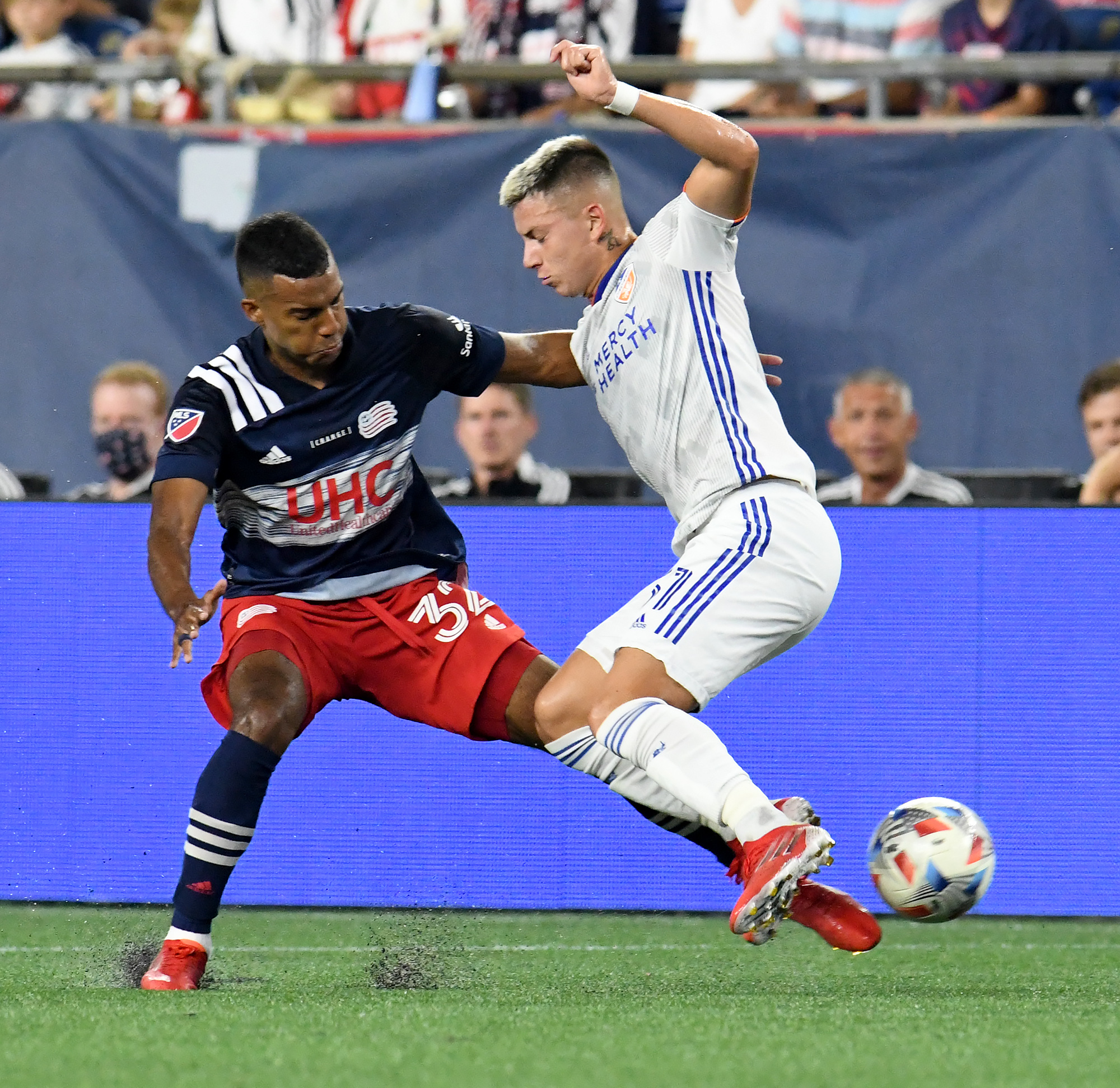 Revolution Show Off Their Offense In Victory Over Fc Cincinnati The Boston Globe