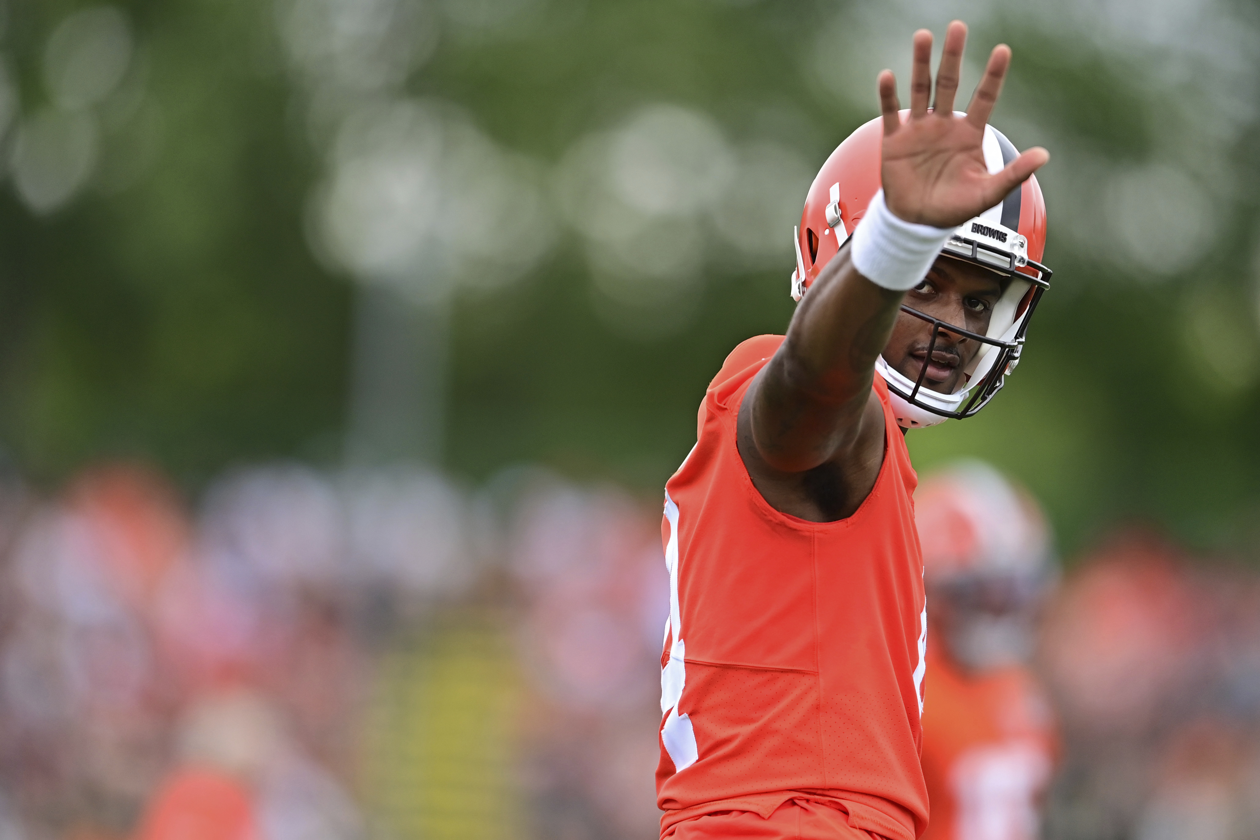 Deshaun Watson apologizes, then struggles in Cleveland Browns preseason  debut 