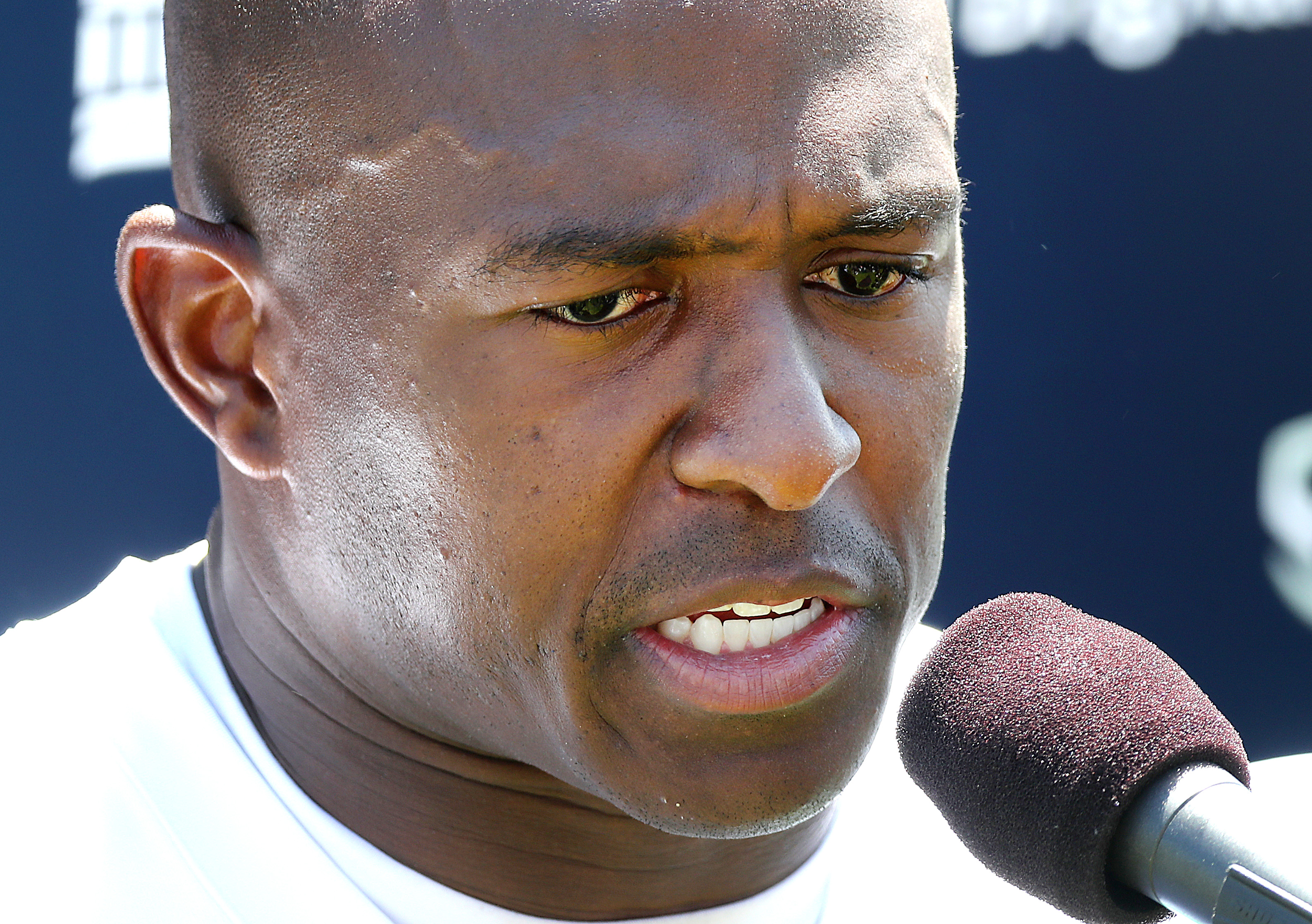 Patriots show ultimate respect for Devin McCourty, Matthew Slater