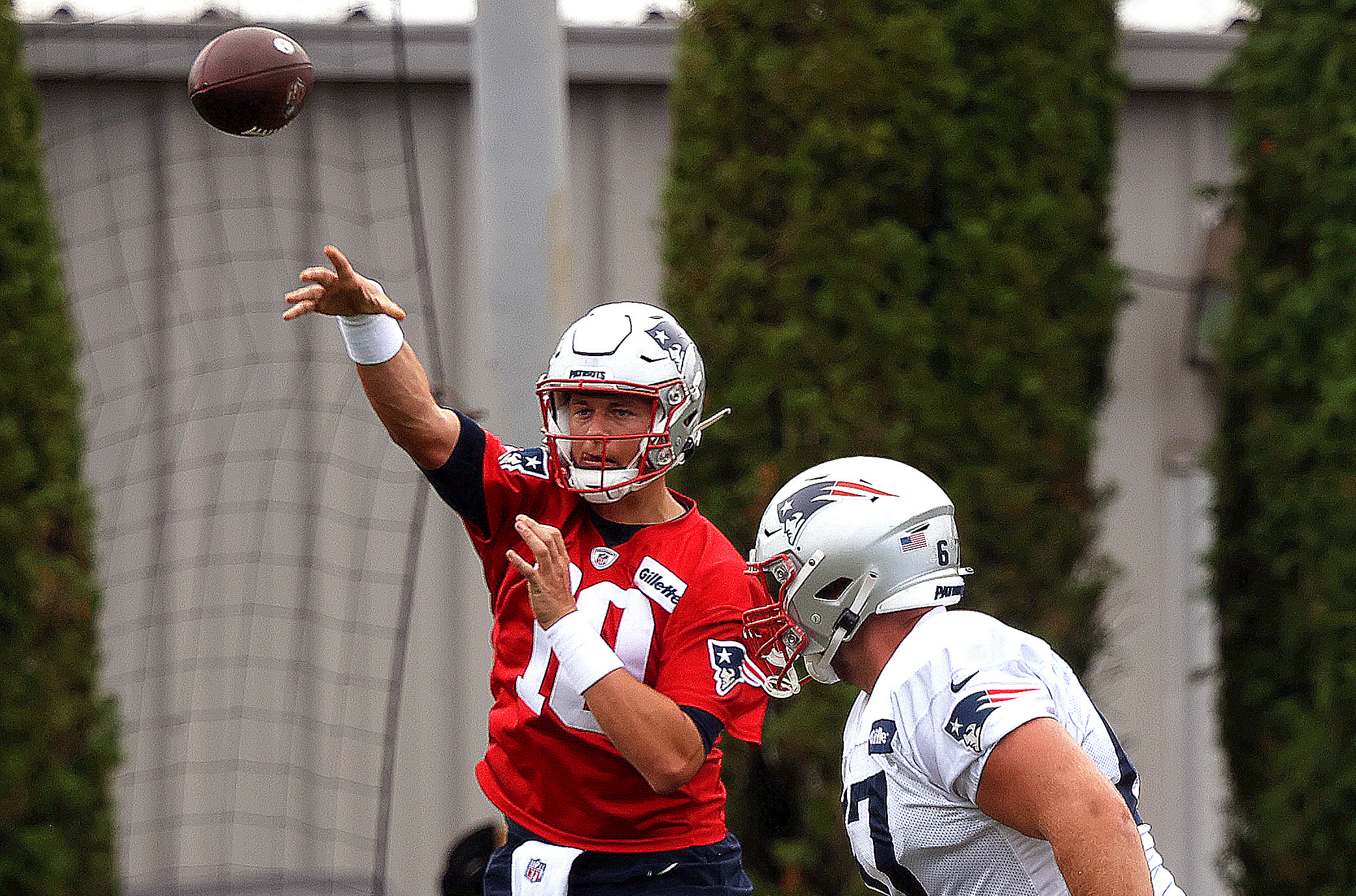 See how his Patriots teammates celebrated Cam Newton's return for 2021 -  The Boston Globe