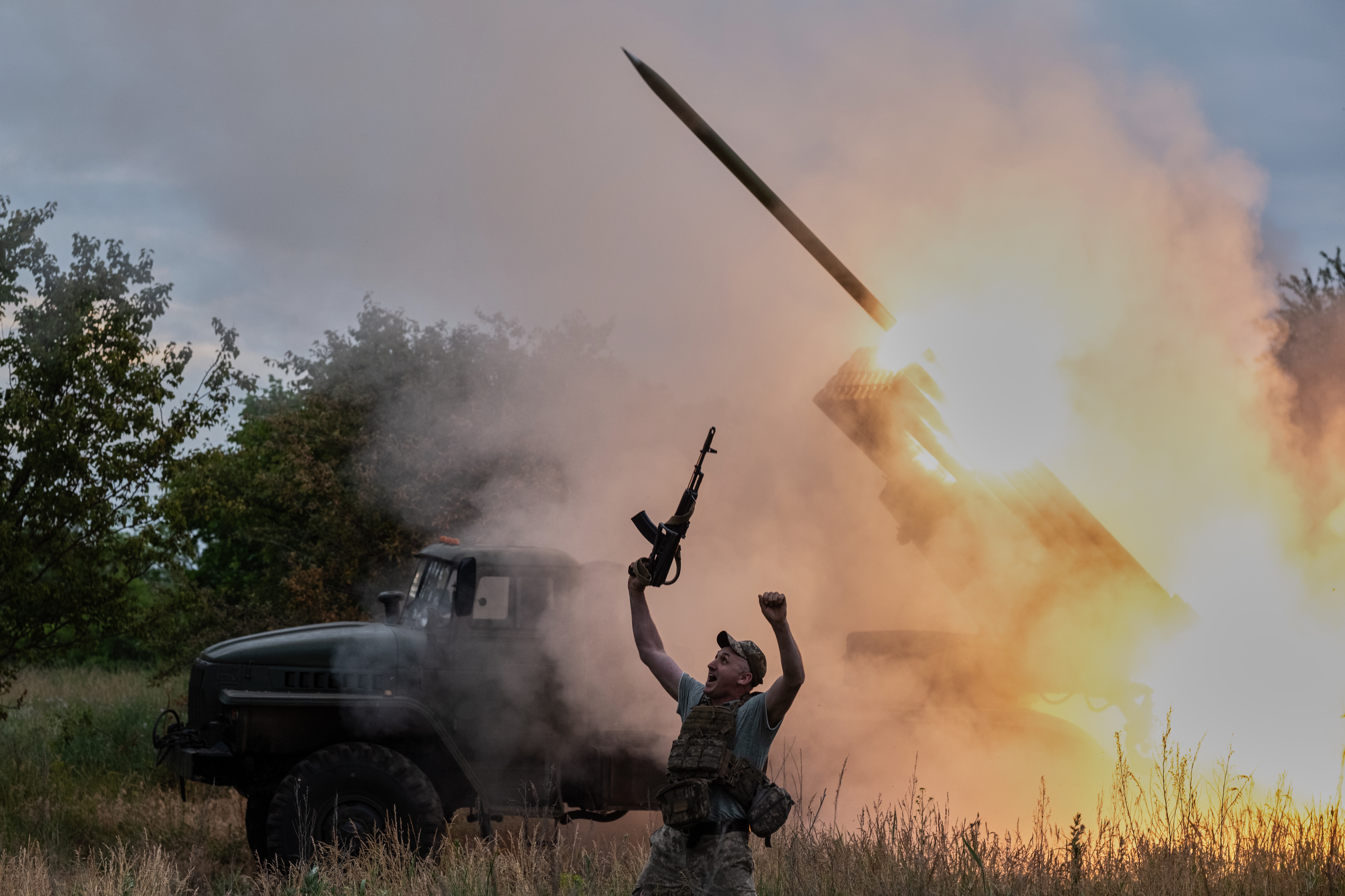 Ukraine targets St. Petersburg after Putin rejects offer for 