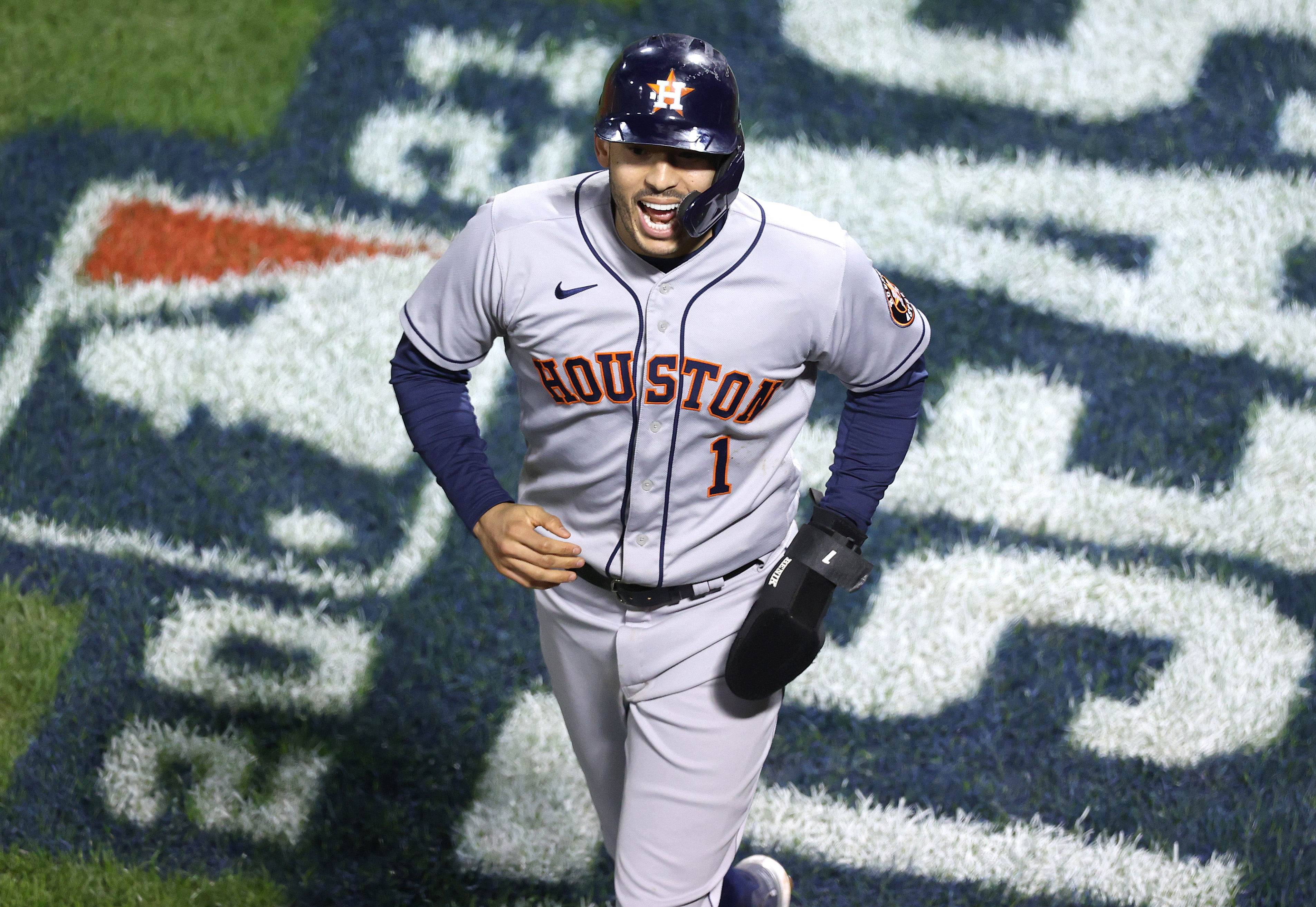 Red Sox blast off on Astros to finish road trip with lopsided win - The  Boston Globe