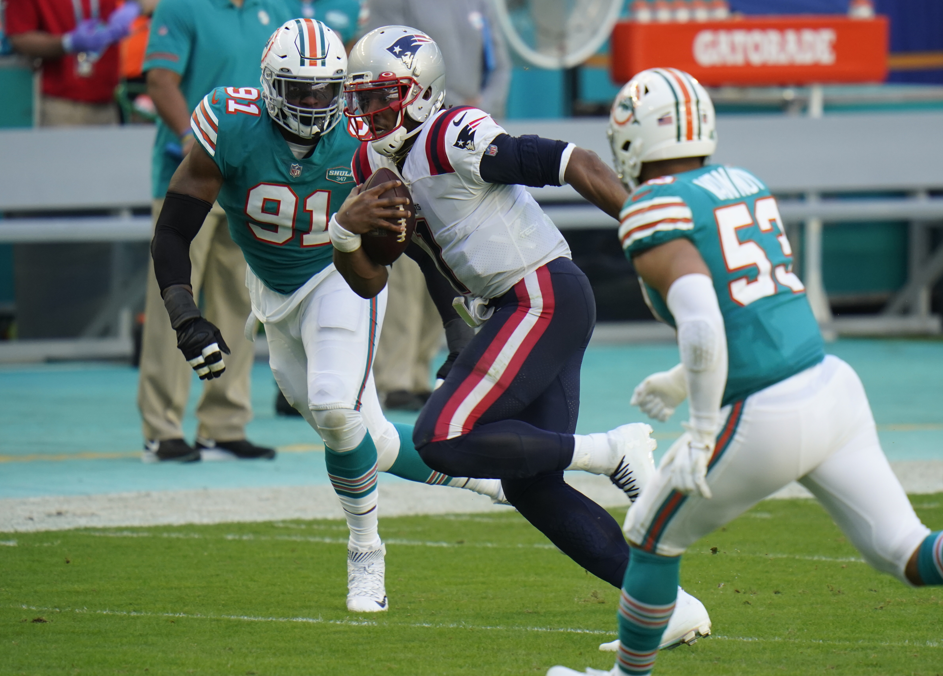 Here's what Cam Newton wore to his first Patriots game - The Boston Globe