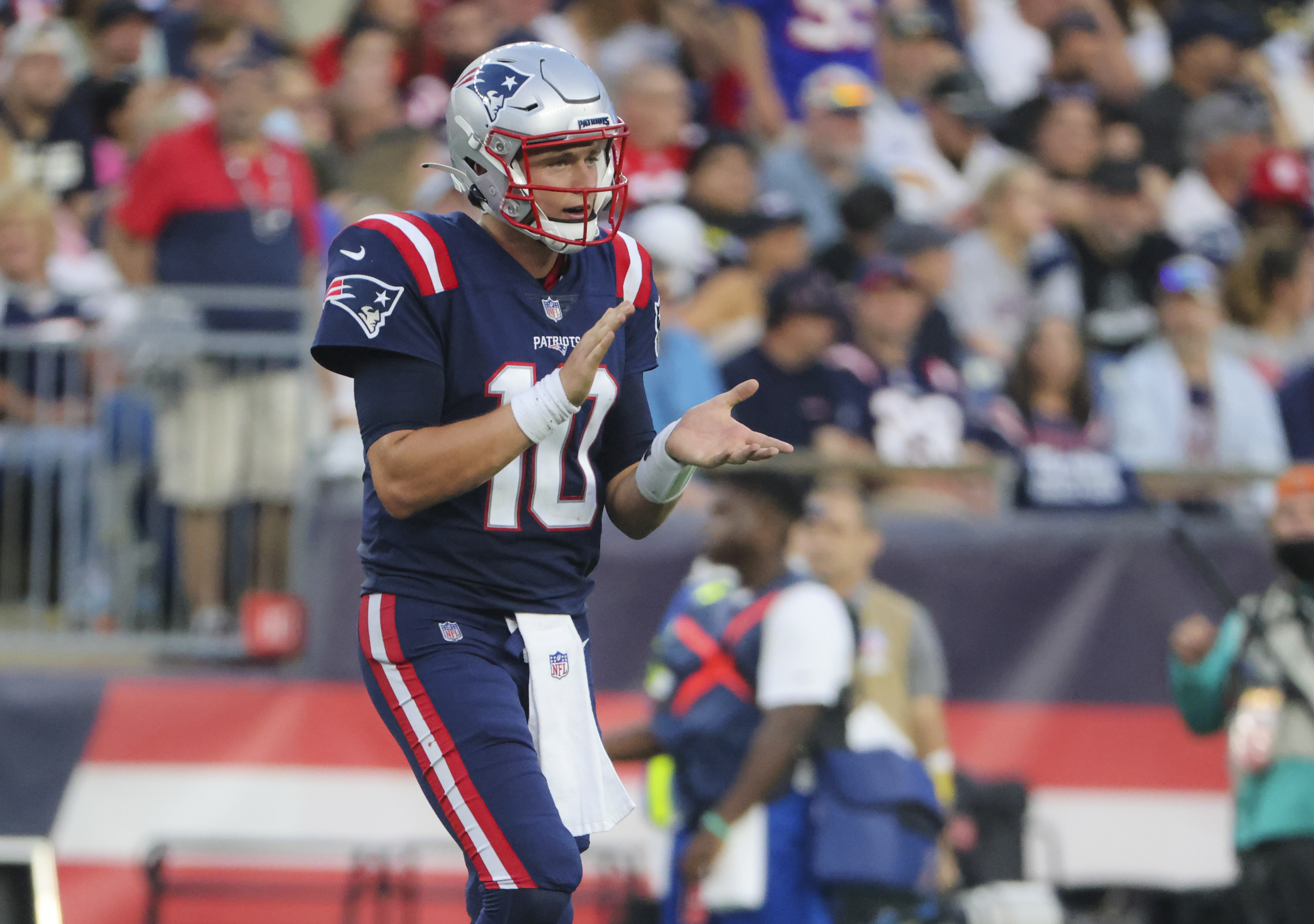 Patriots lost to Tom Brady, but Mac Jones looks like the future