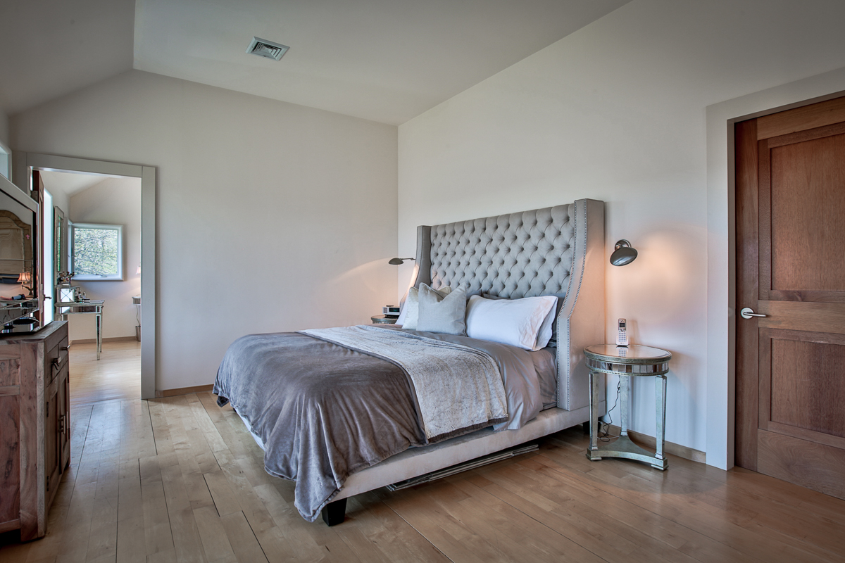 37-newbury-neck-newbury-bedroom