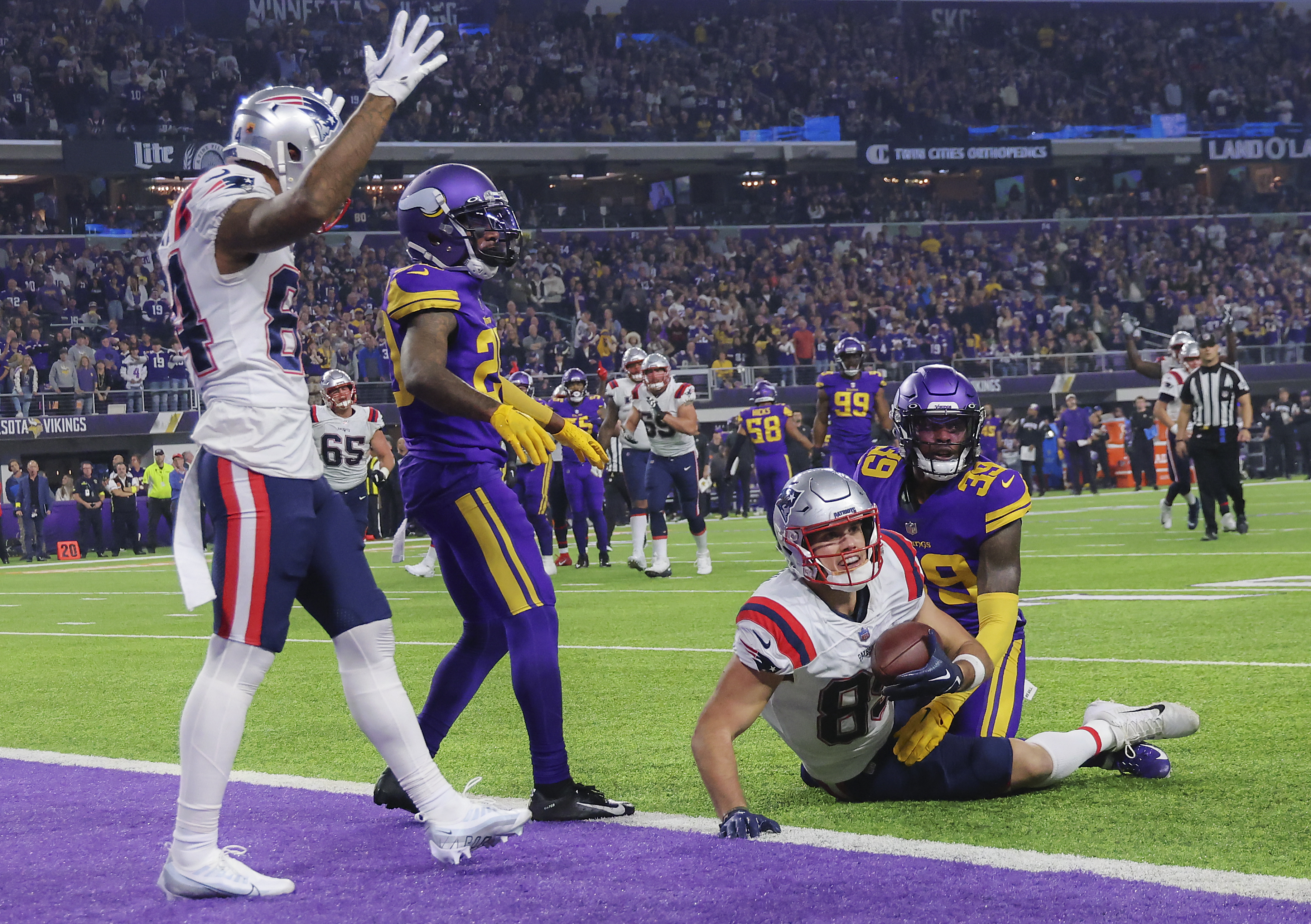 Patriots-Cardinals Anytime Touchdown: Hunter Henry Scores