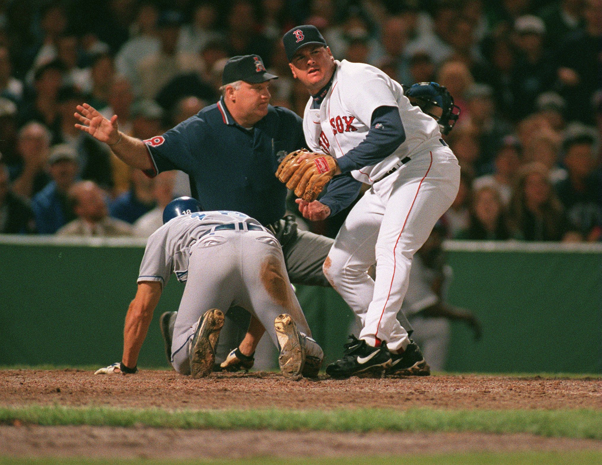 Former Red Sox player Jim Corsi's son pays tribute to him