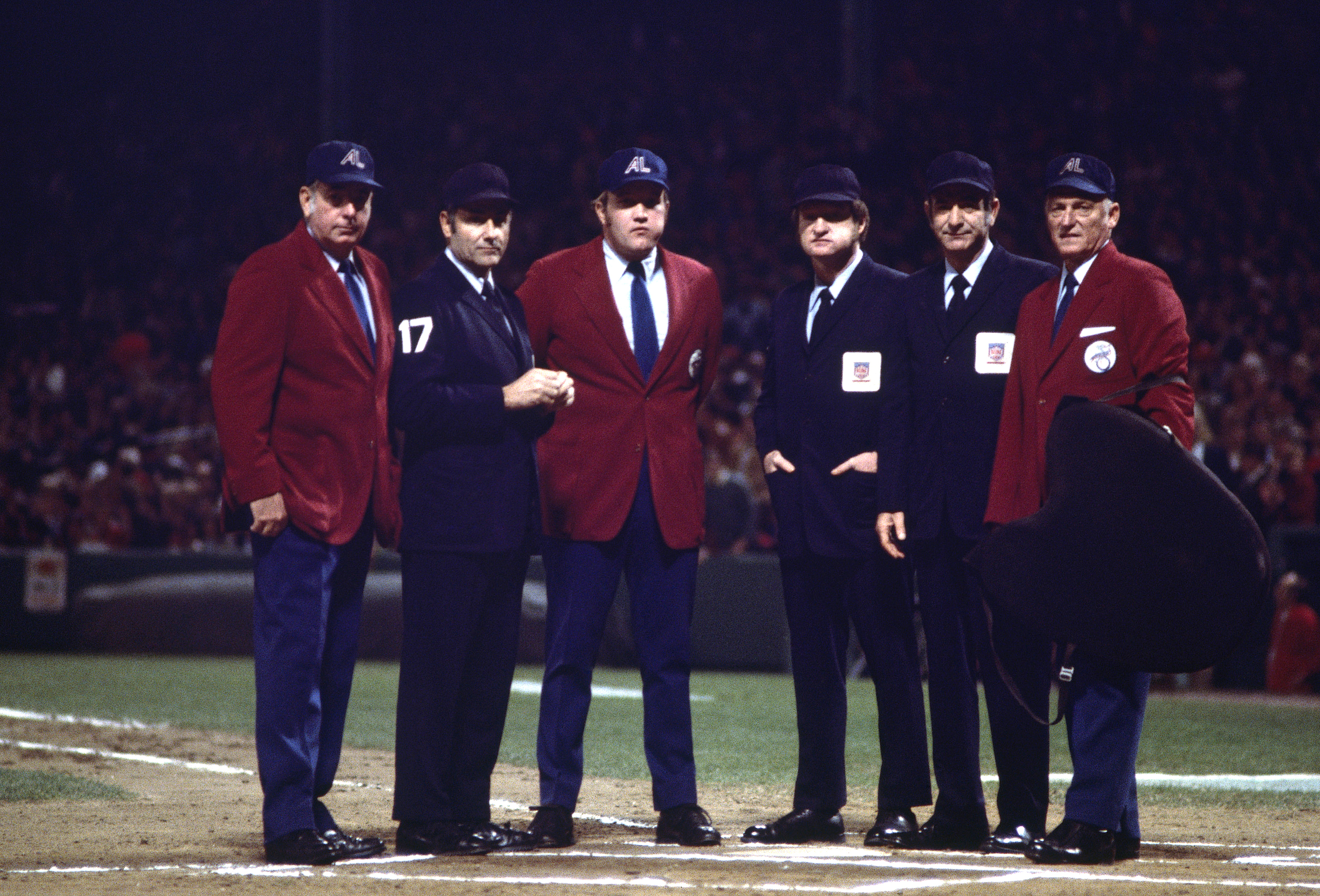 In 1973, new fashion for baseball umpires was strictly a judgment