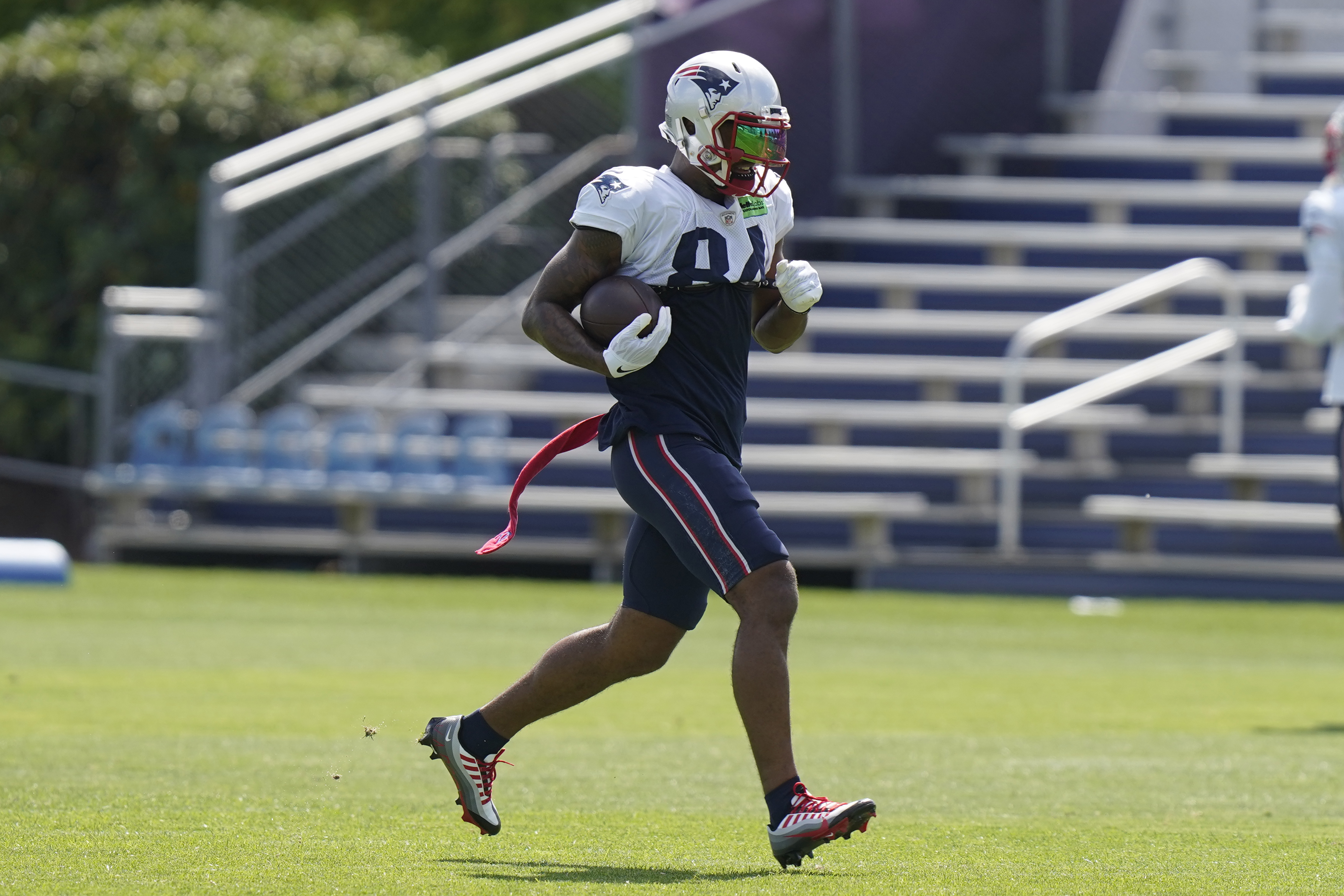 Kendrick Bourne wants to be a tone-setter for the Patriots - Pats