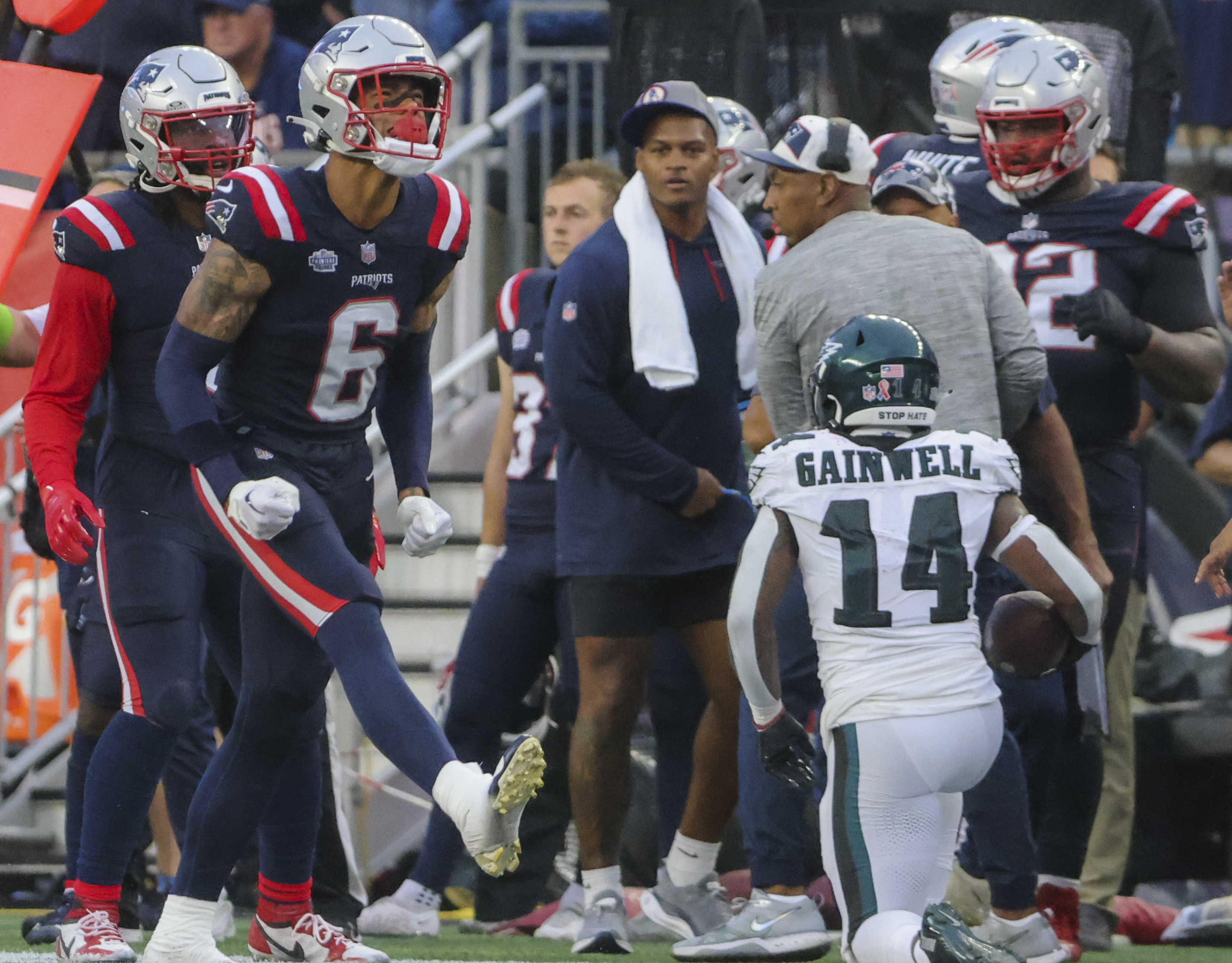 What NFL experts are saying about Sunday's Patriots-Eagles game