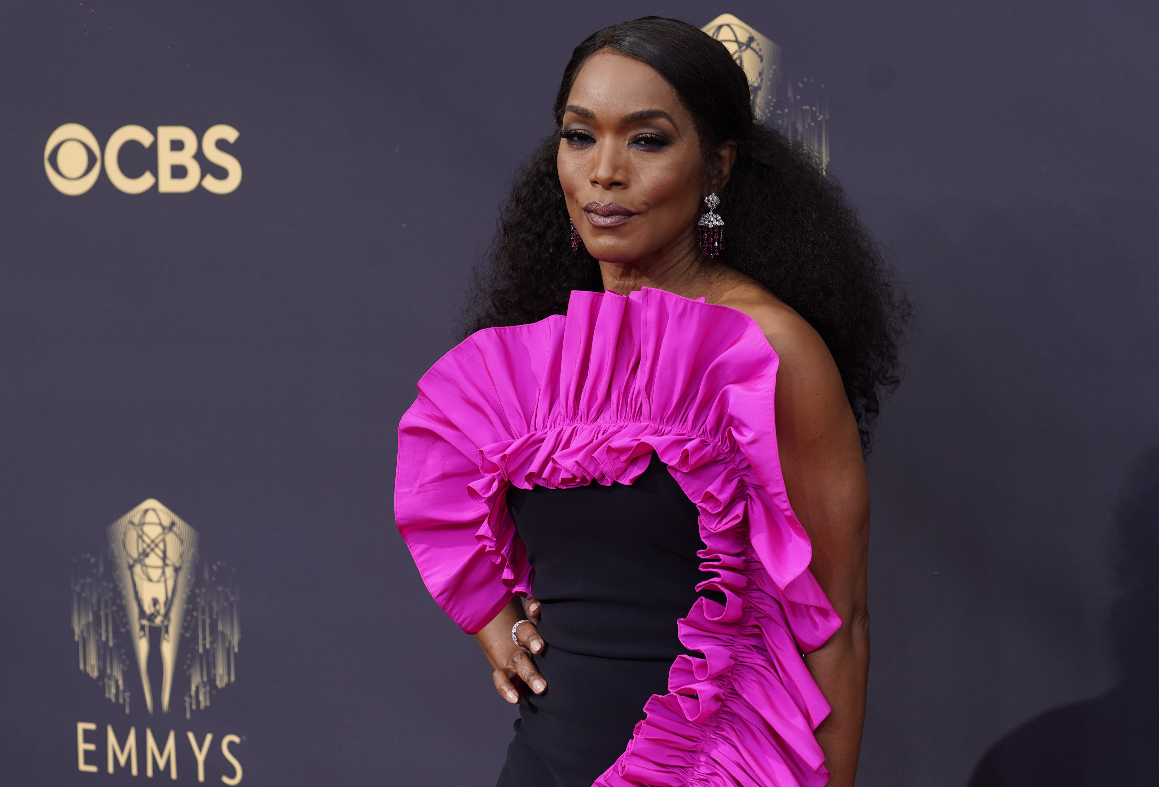 Angela Bassett.