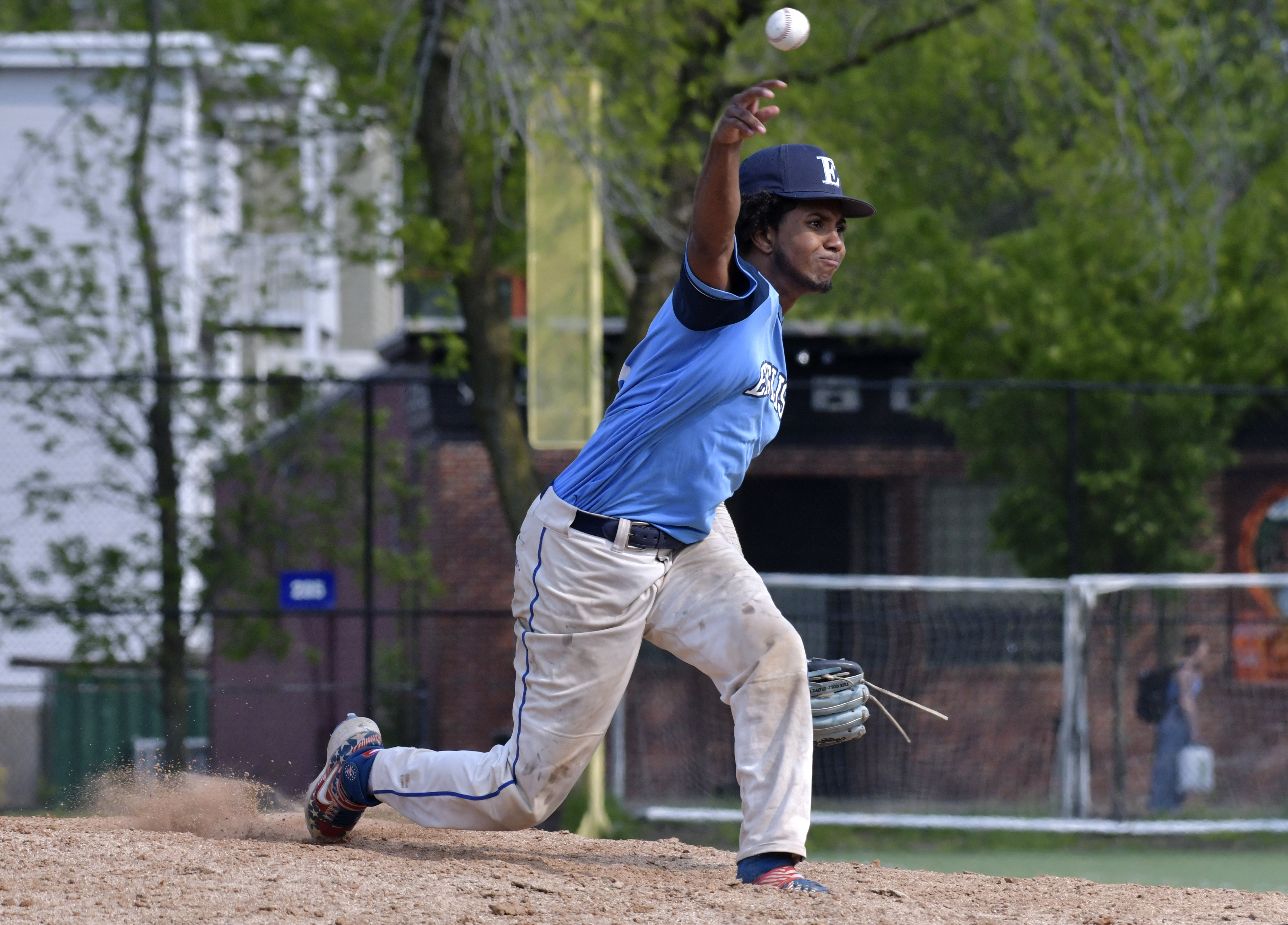 El Bullpen: Puerto Rican Leadership in Boston, Los Bravos Learning