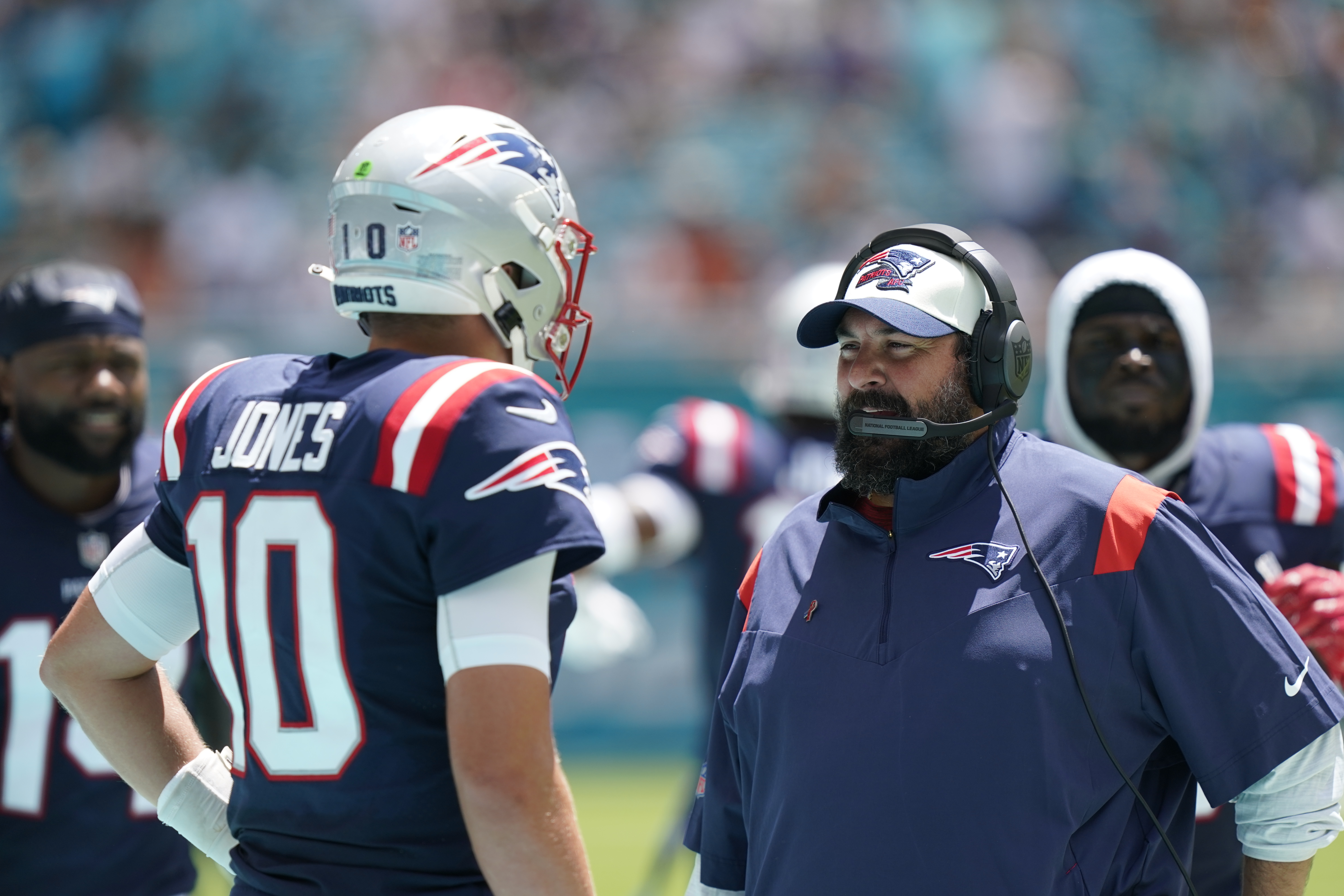 Patriots set Mac Jones up to fail, offensive issues aren't on him