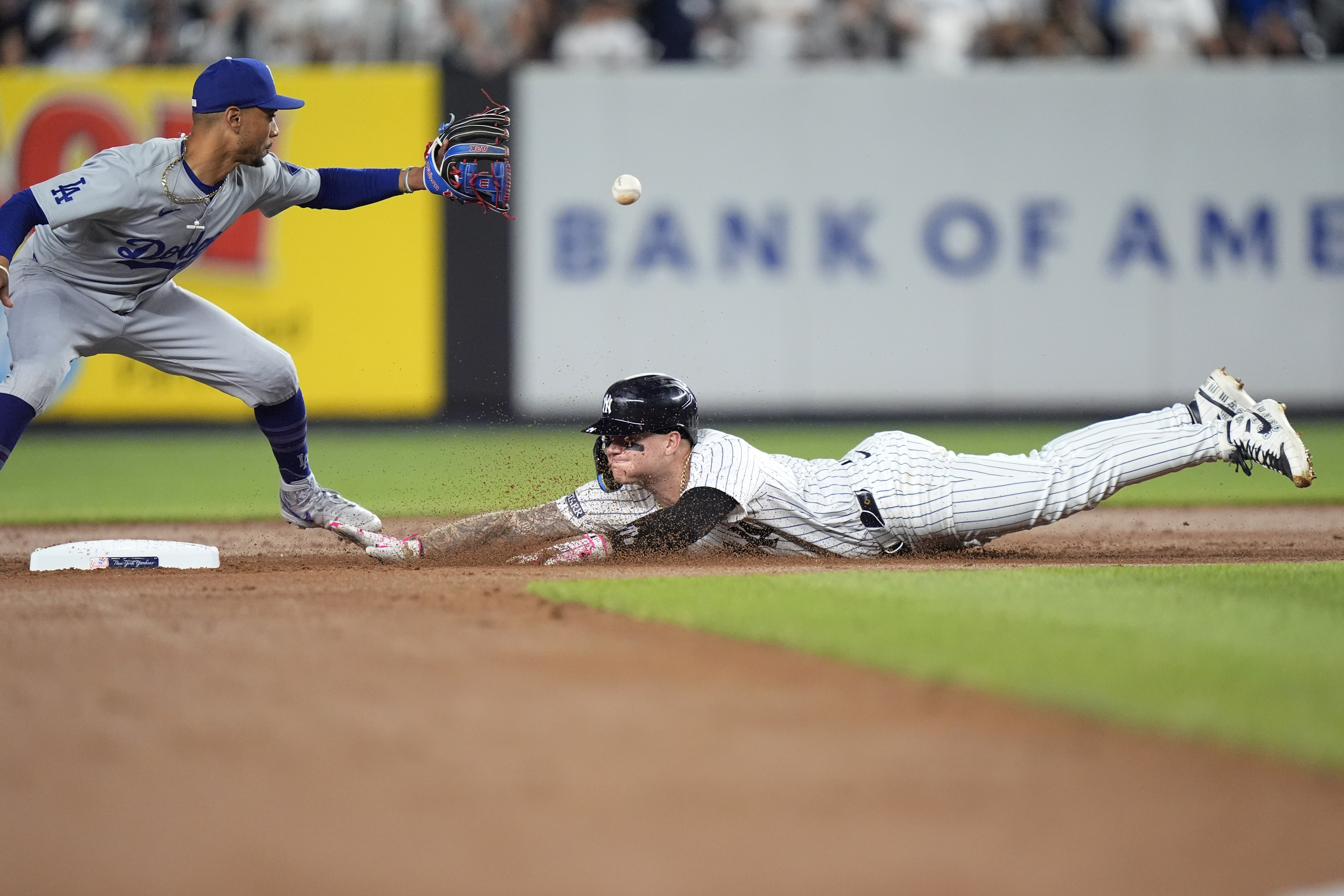 Dodgers Teoscar Hernández ボビングヘッド Shohei Ohtani Los Angeles Dodgers 50 Home Runs & 50 Stolen