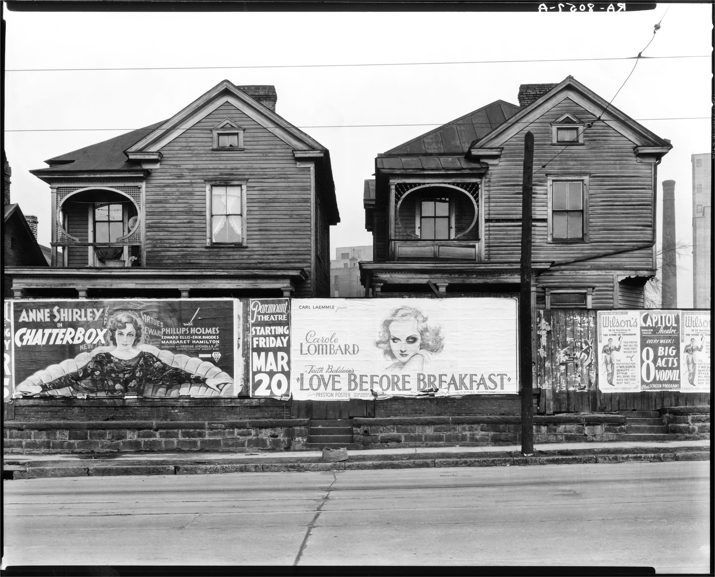 AMERICAN PHOTOGRAPHS ウォーカー・エヴァンス Amazon.com: Walker Evans: American Photographs: Seventy