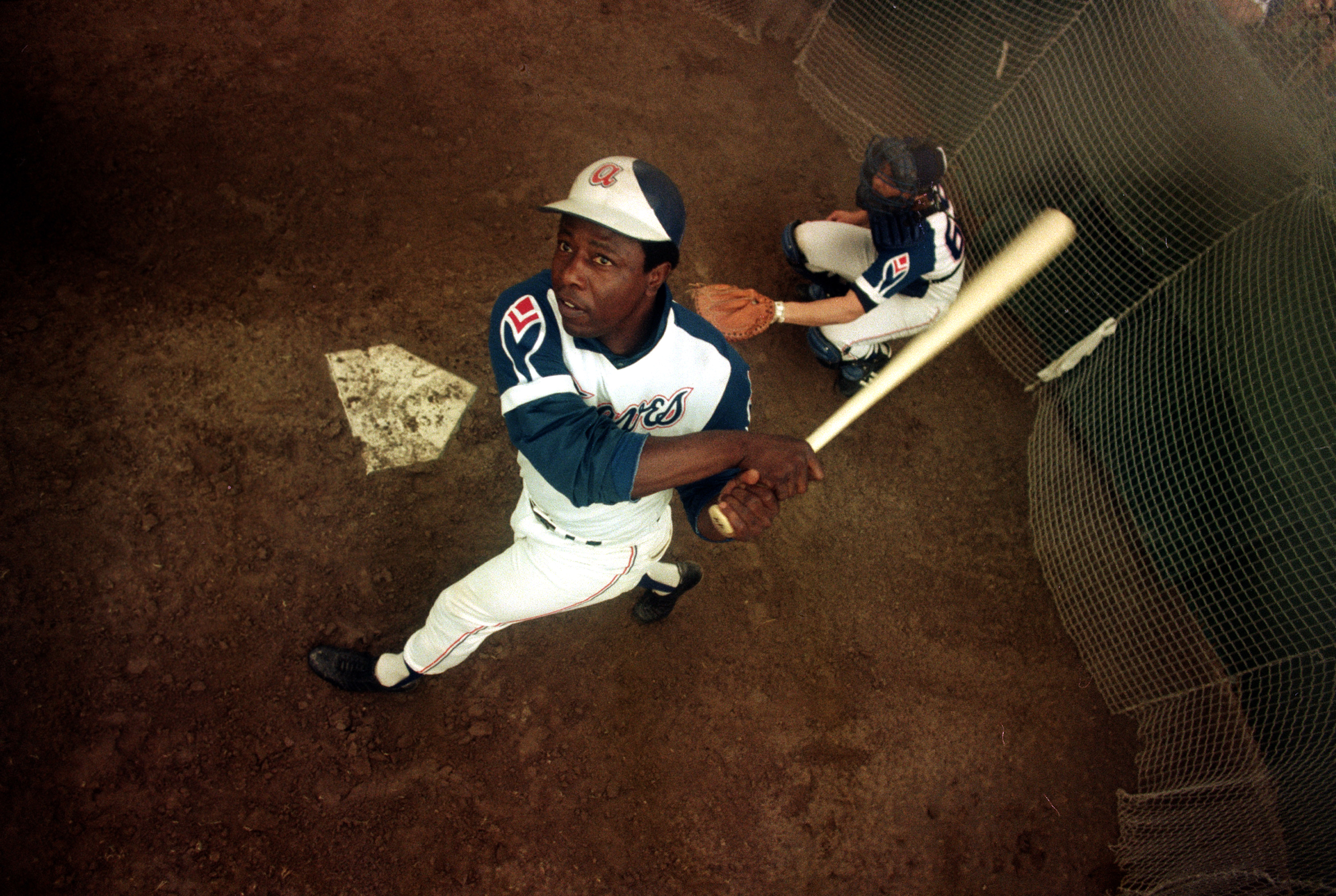 Hank Aaron, Braves legend and former home run king, dies at 86 - The Boston  Globe