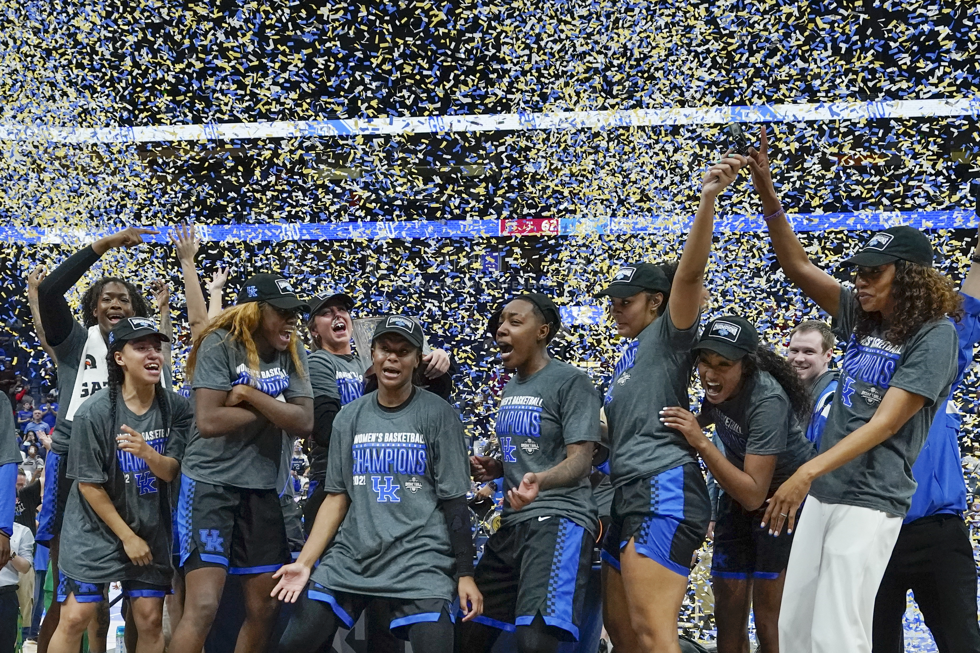 Undefeated South Carolina Women's Basketball 2023 SEC Tournament Champions  Signatures Shirt - Limotees