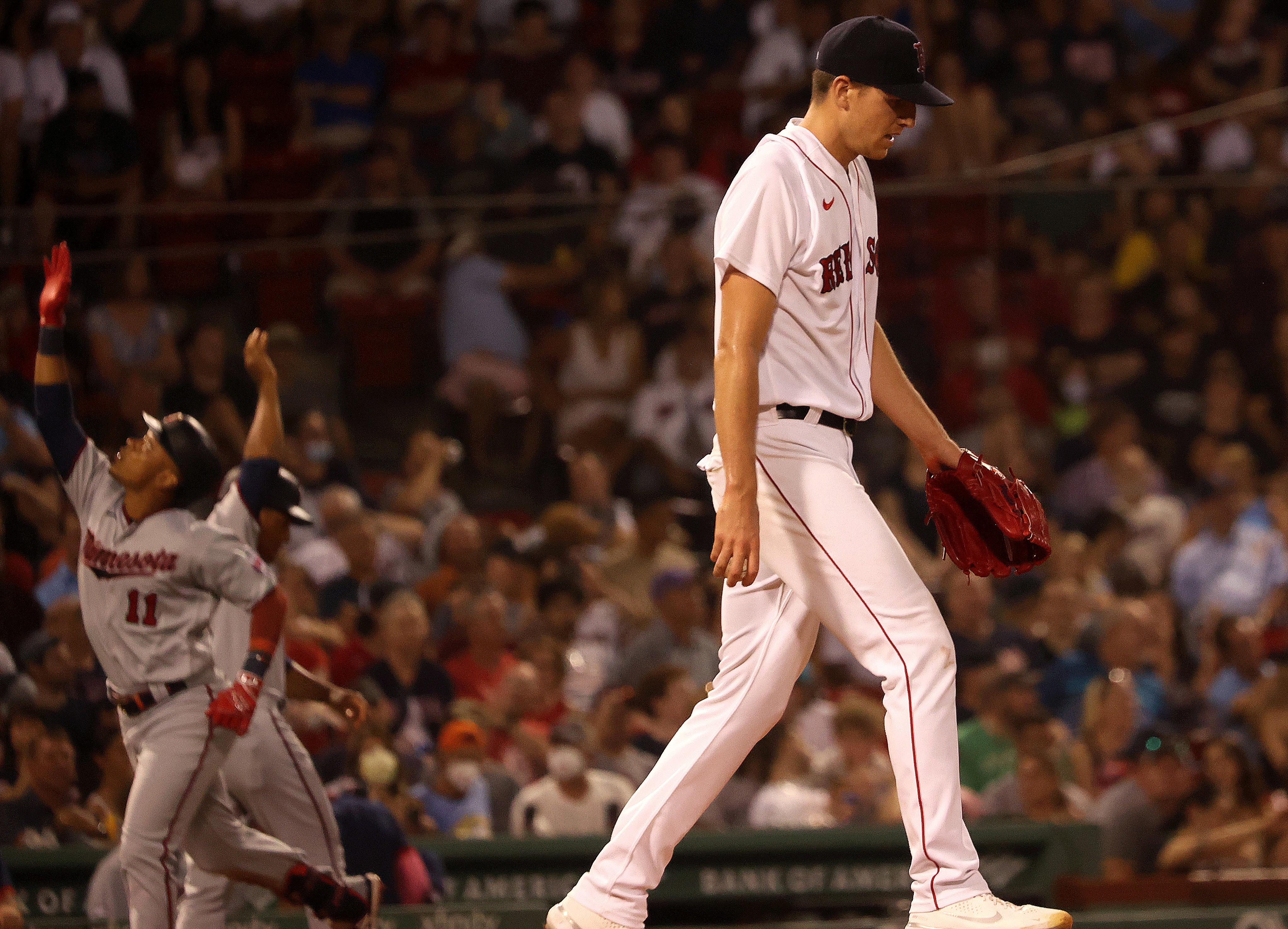 The Twins Walk it off in the 17th inning and Alex Cora gets mad, a