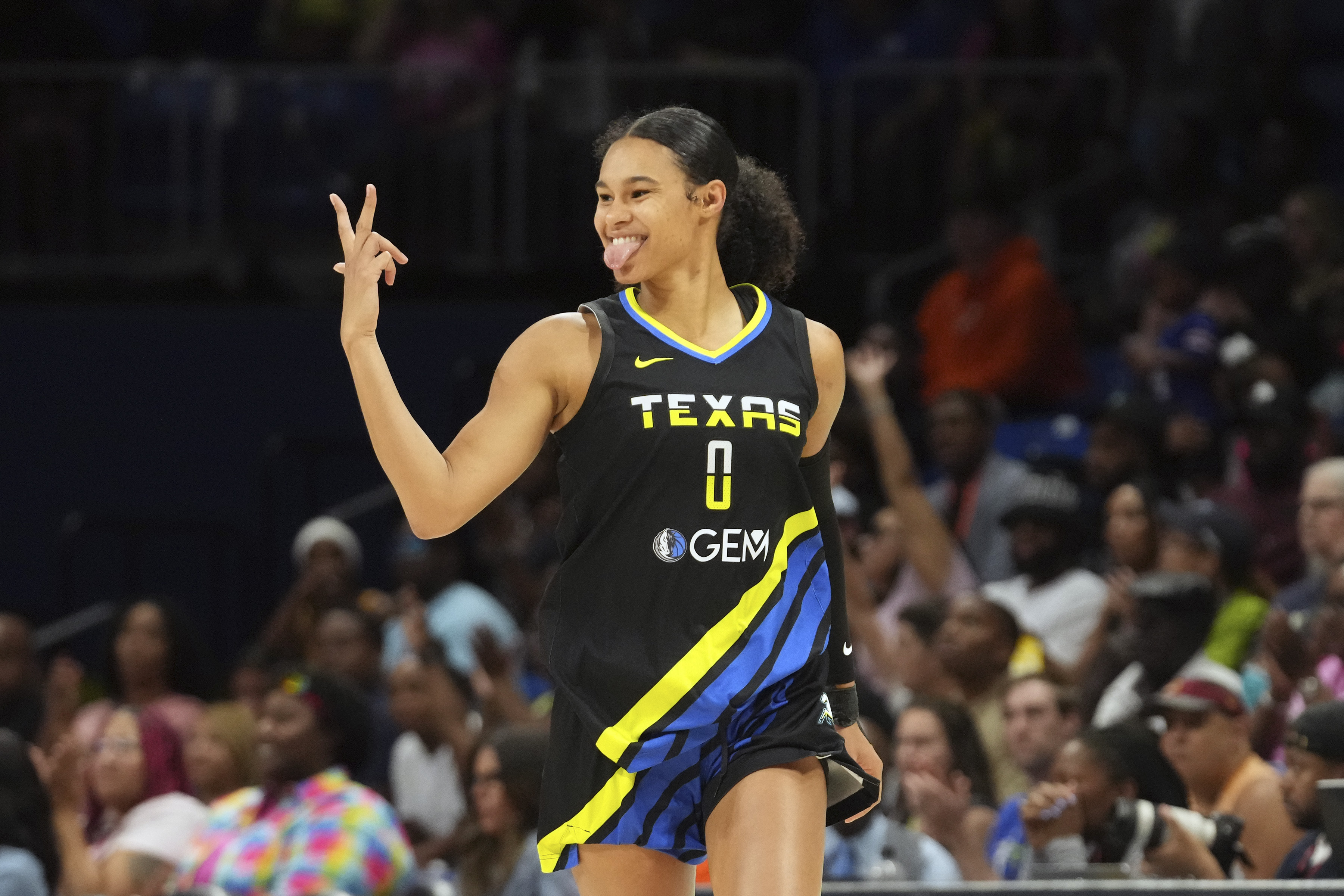 Kelsey Plum's Small WNBA All-Star MVP Trophy Was From Tiffany & Co.