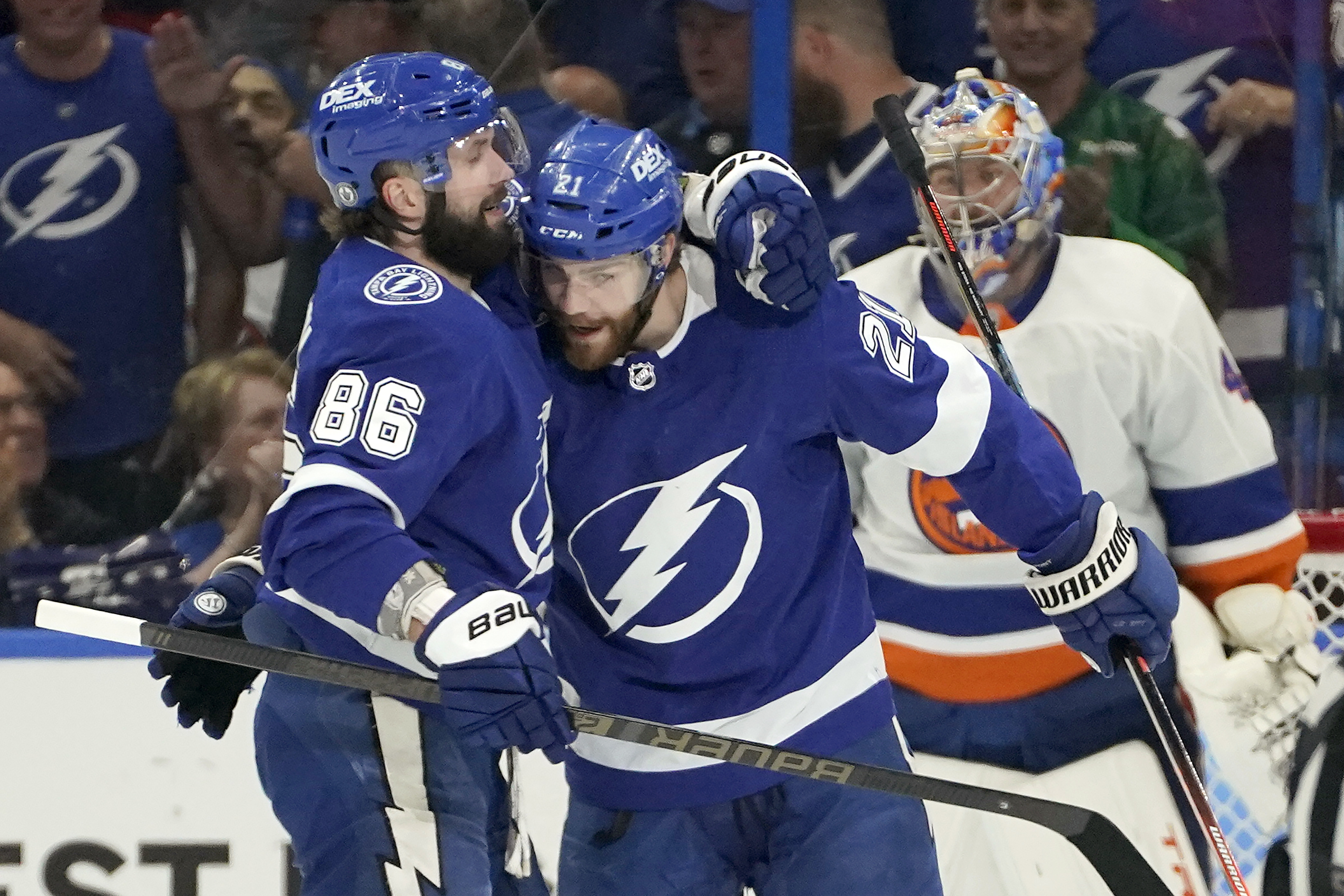 Nikita Kucherov, Lightning find offensive spark, beat Islanders to even up  series - The Boston Globe