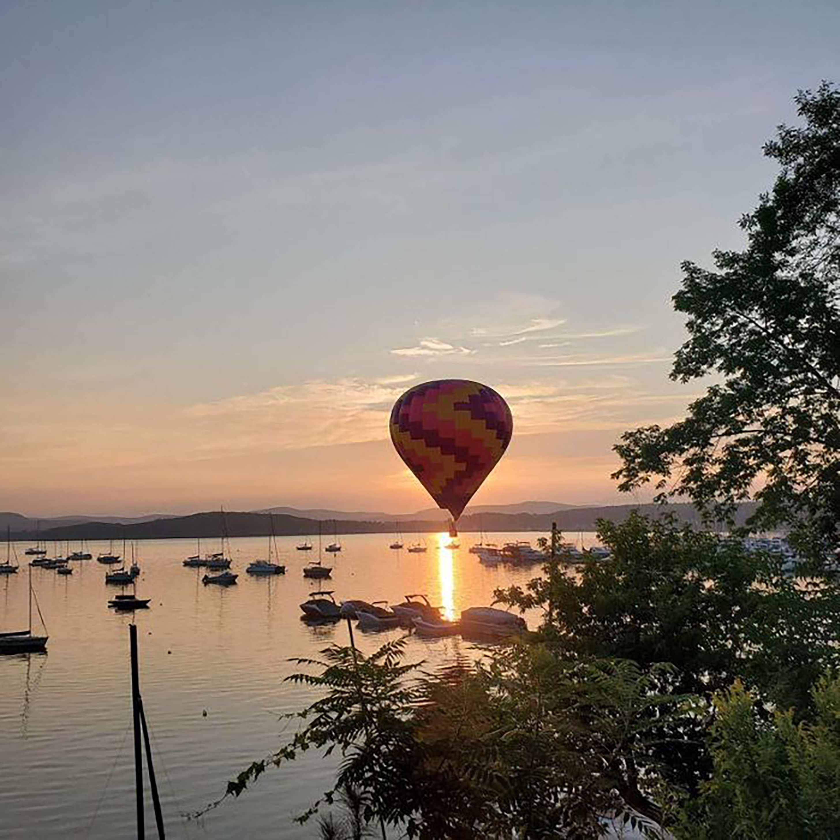 Above Reality offers sunrise and sunset hot air balloon rides over Lake Champlain and Vermont’s northern landscapes.