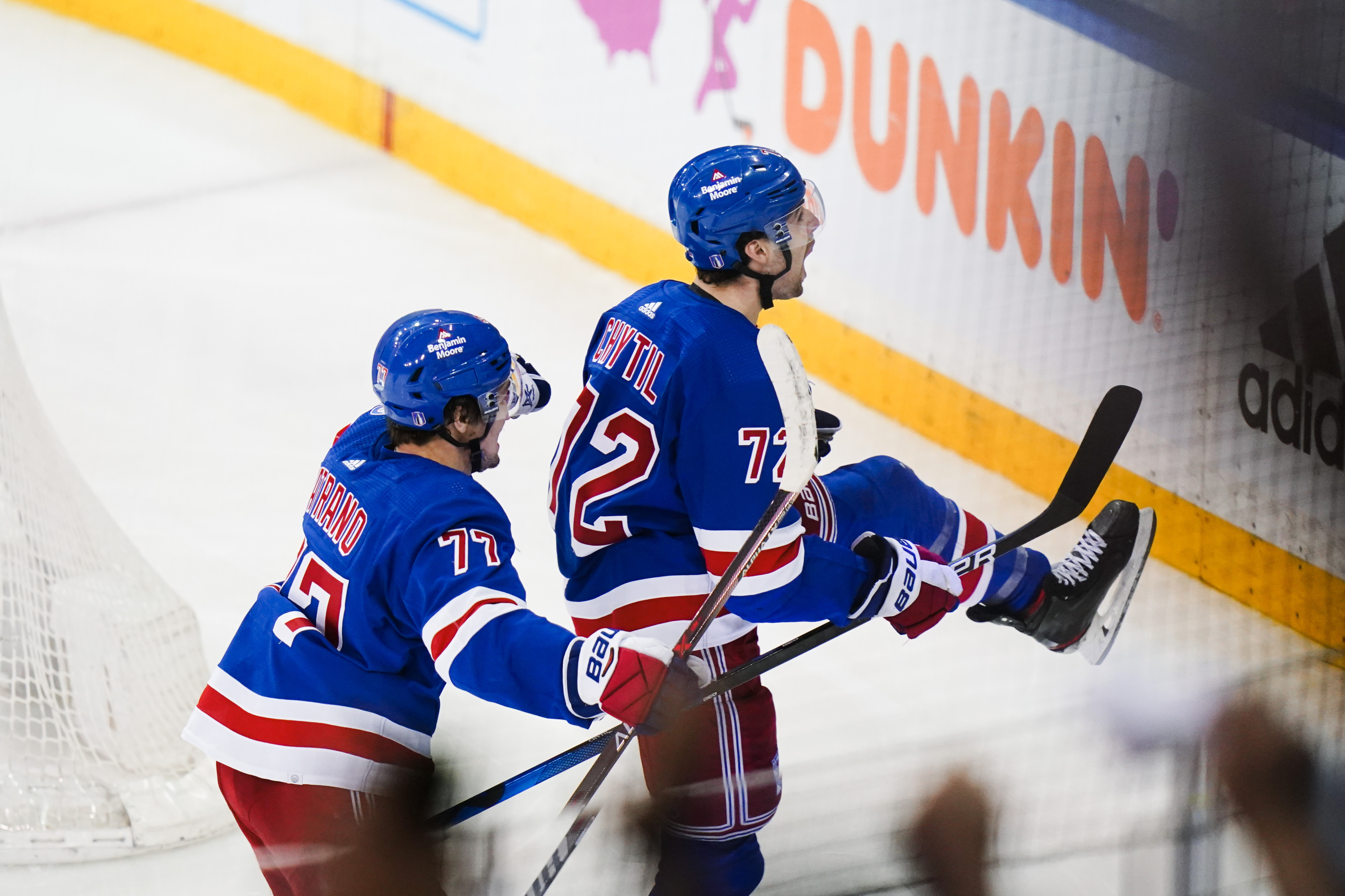 Filip Chytils third-period goal helps Rangers stave off elimination in win over Penguins