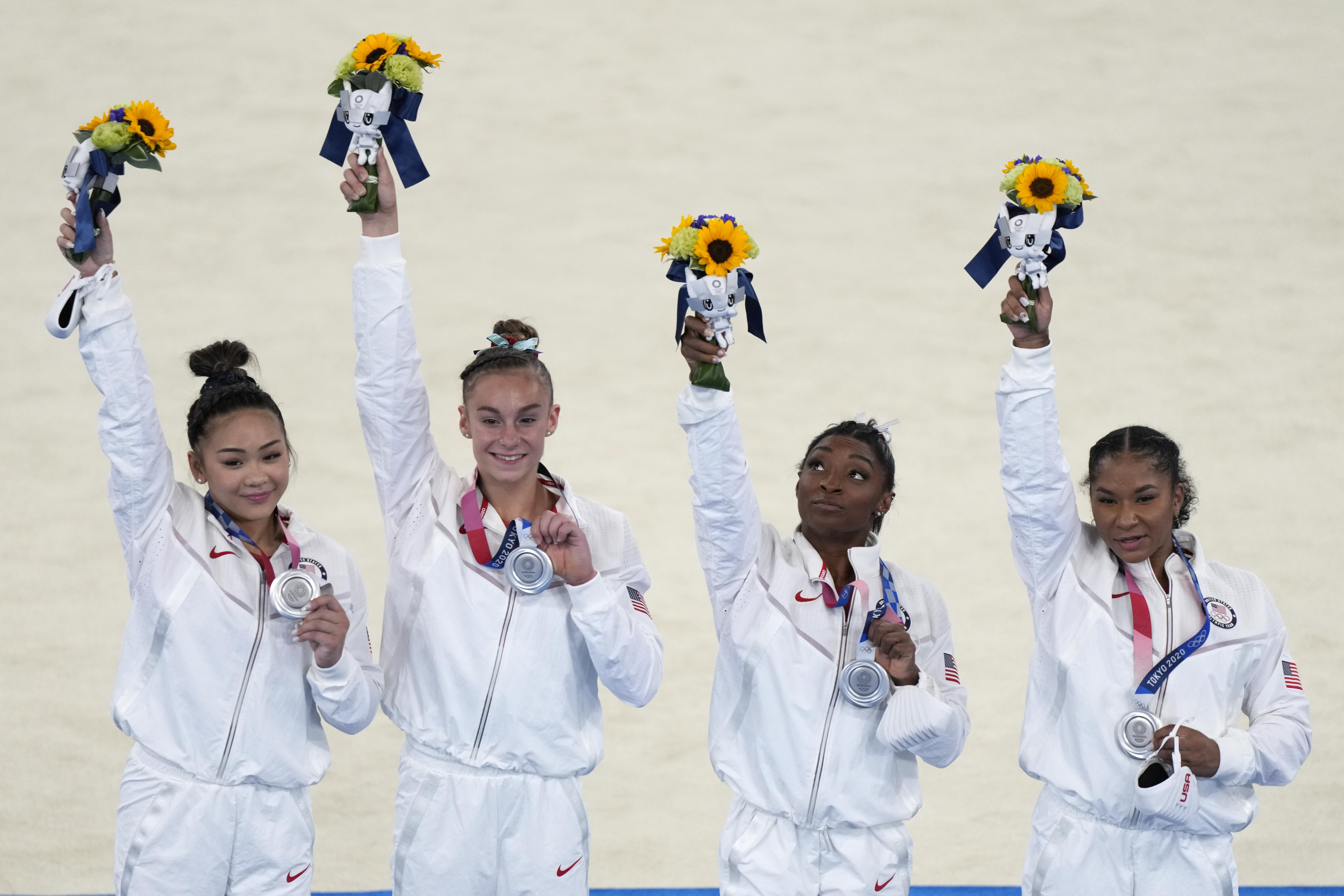 United States Earns Silver In Women S Gymnastics Team Final After Simone Biles Withdraws The Boston Globe