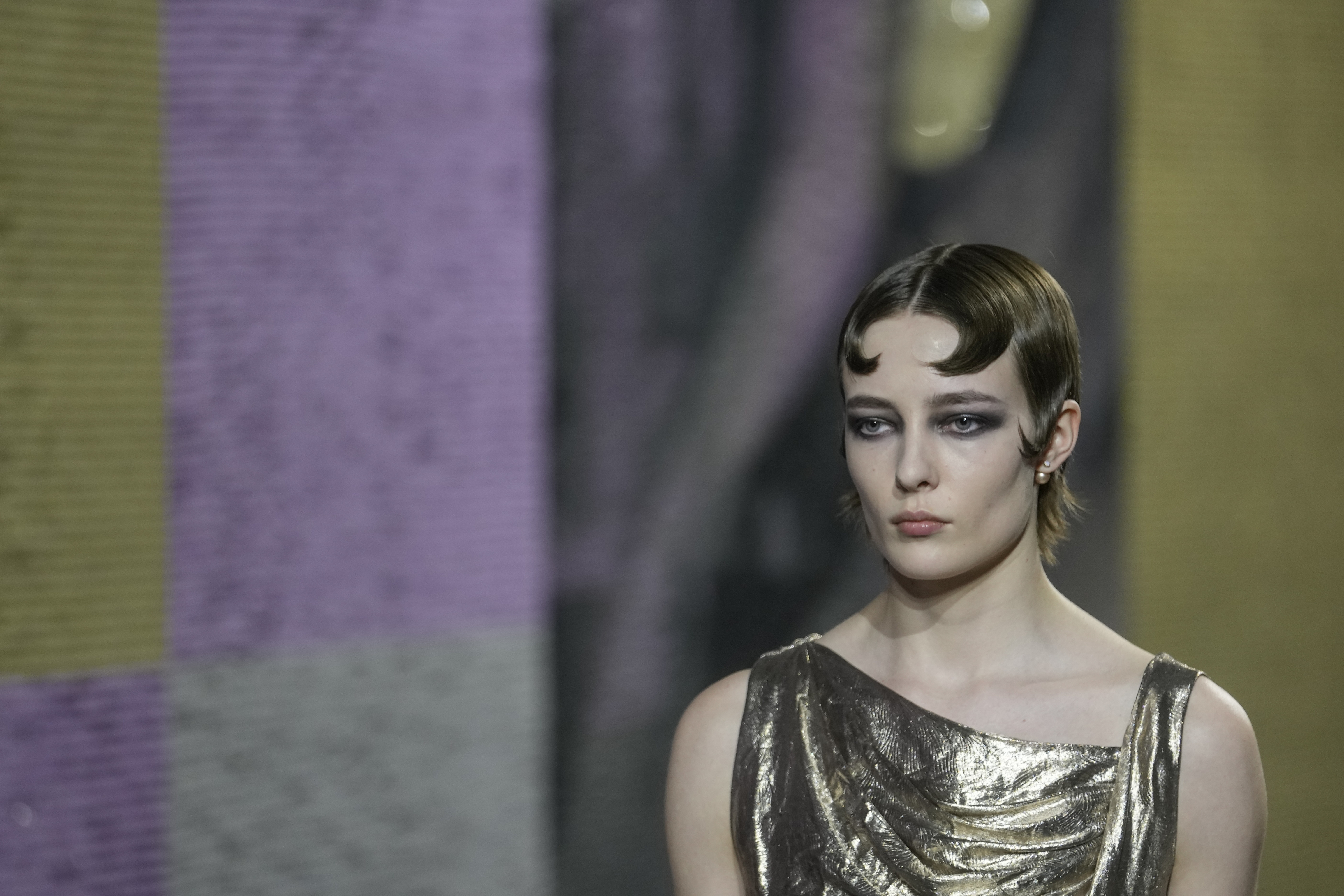 Eighties Rule Paris Fashion Week – WWD