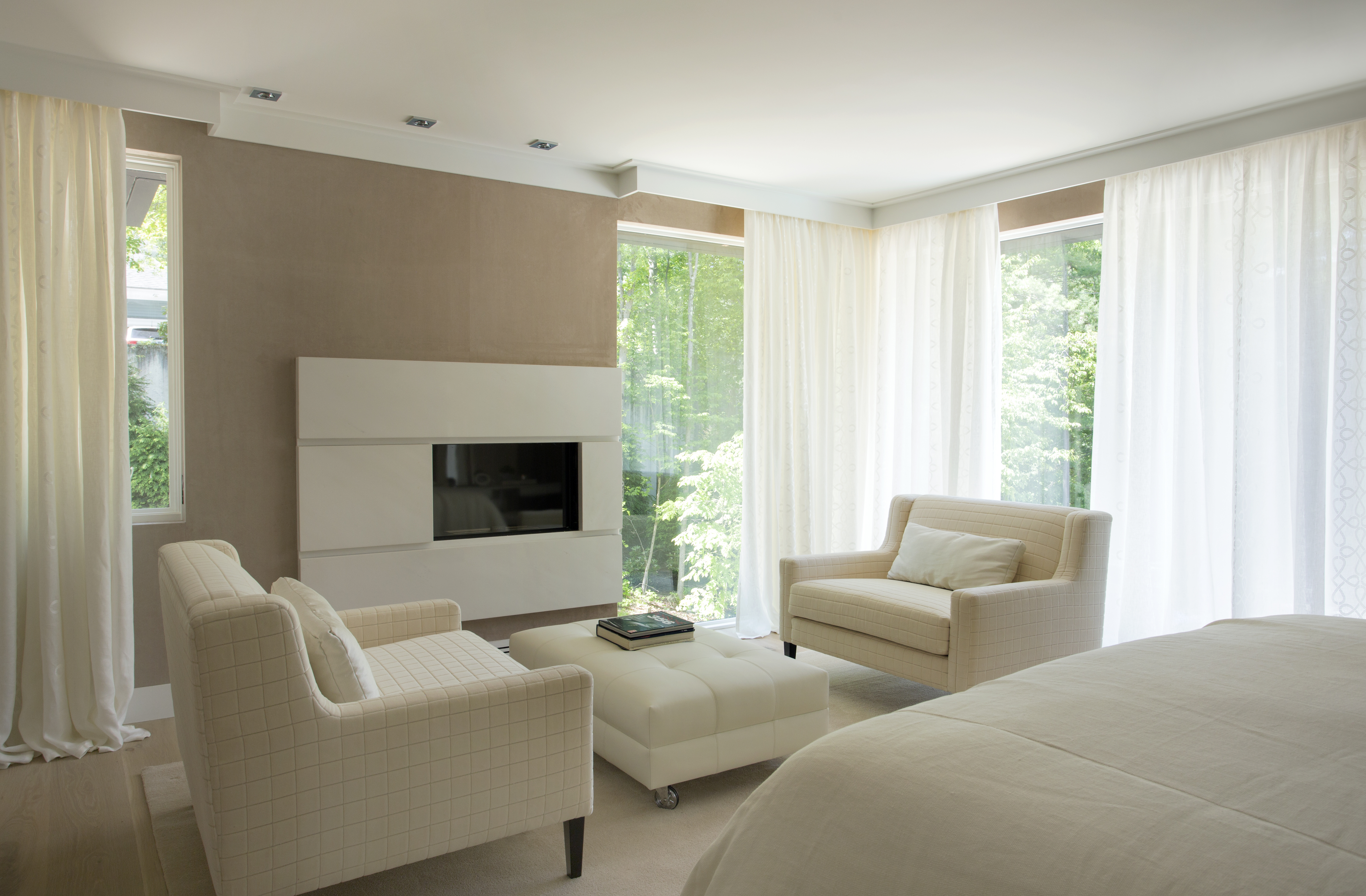 63-westcliff-road-weston-owner-bedroom-fireplace