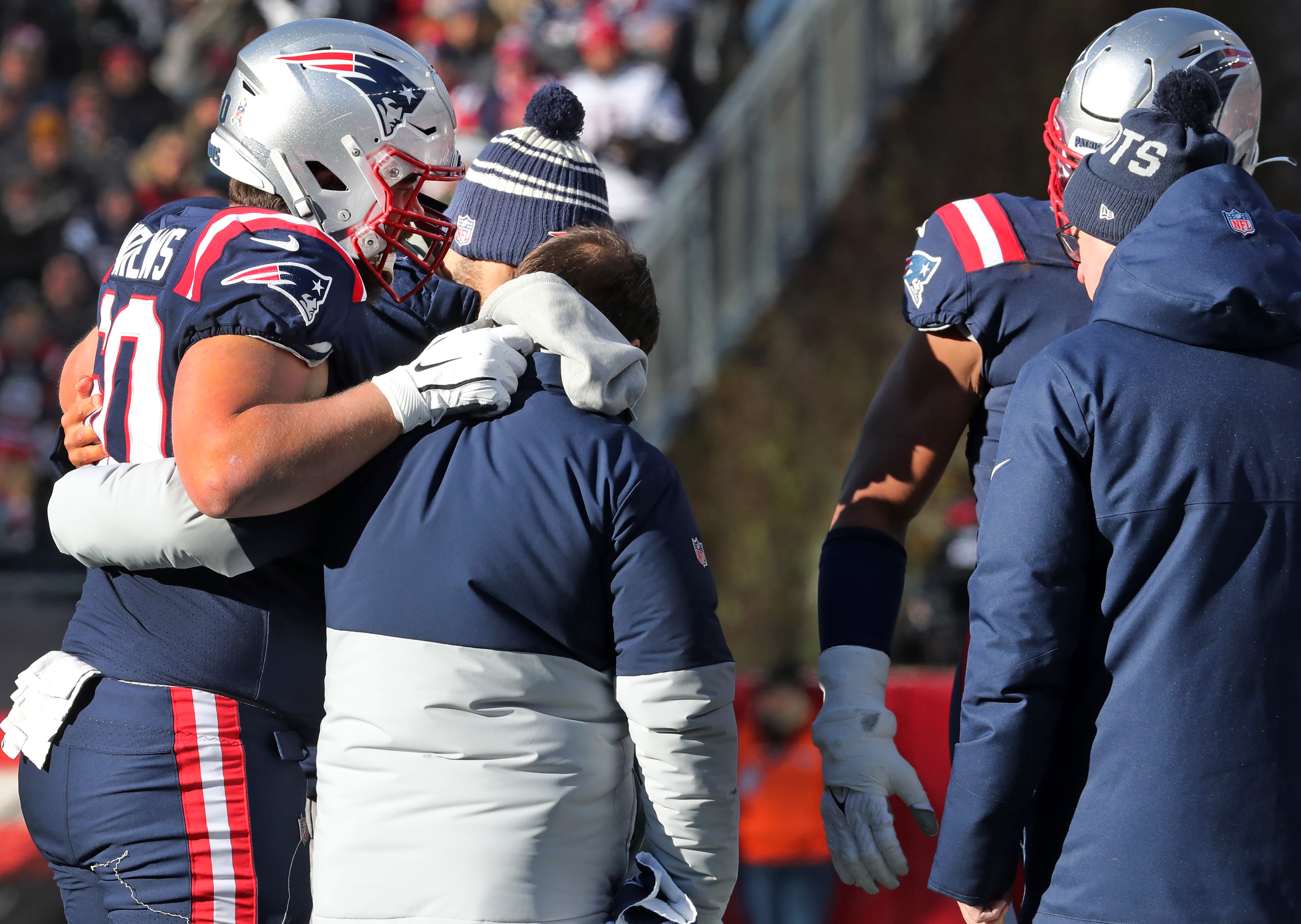 Patriots o-linemen David Andrews, Isaiah Wynn to miss time