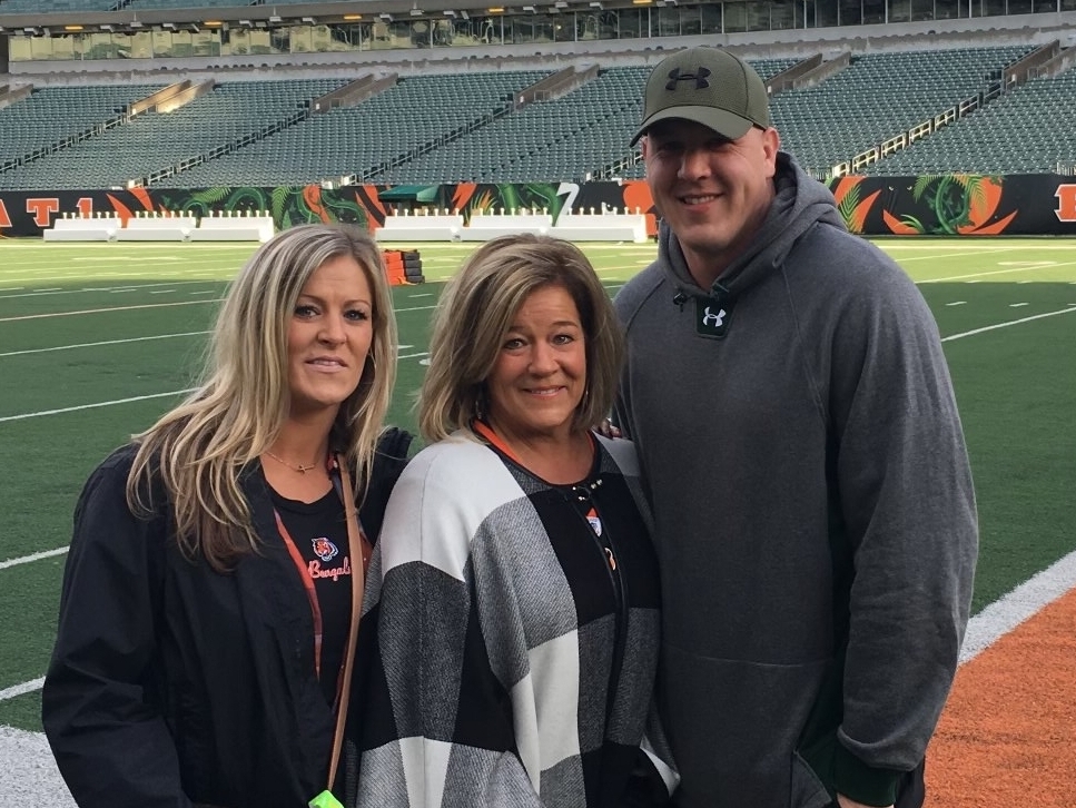 Seeing the Bengals in the Super Bowl is special but bittersweet for Dan  Ross's family - The Boston Globe