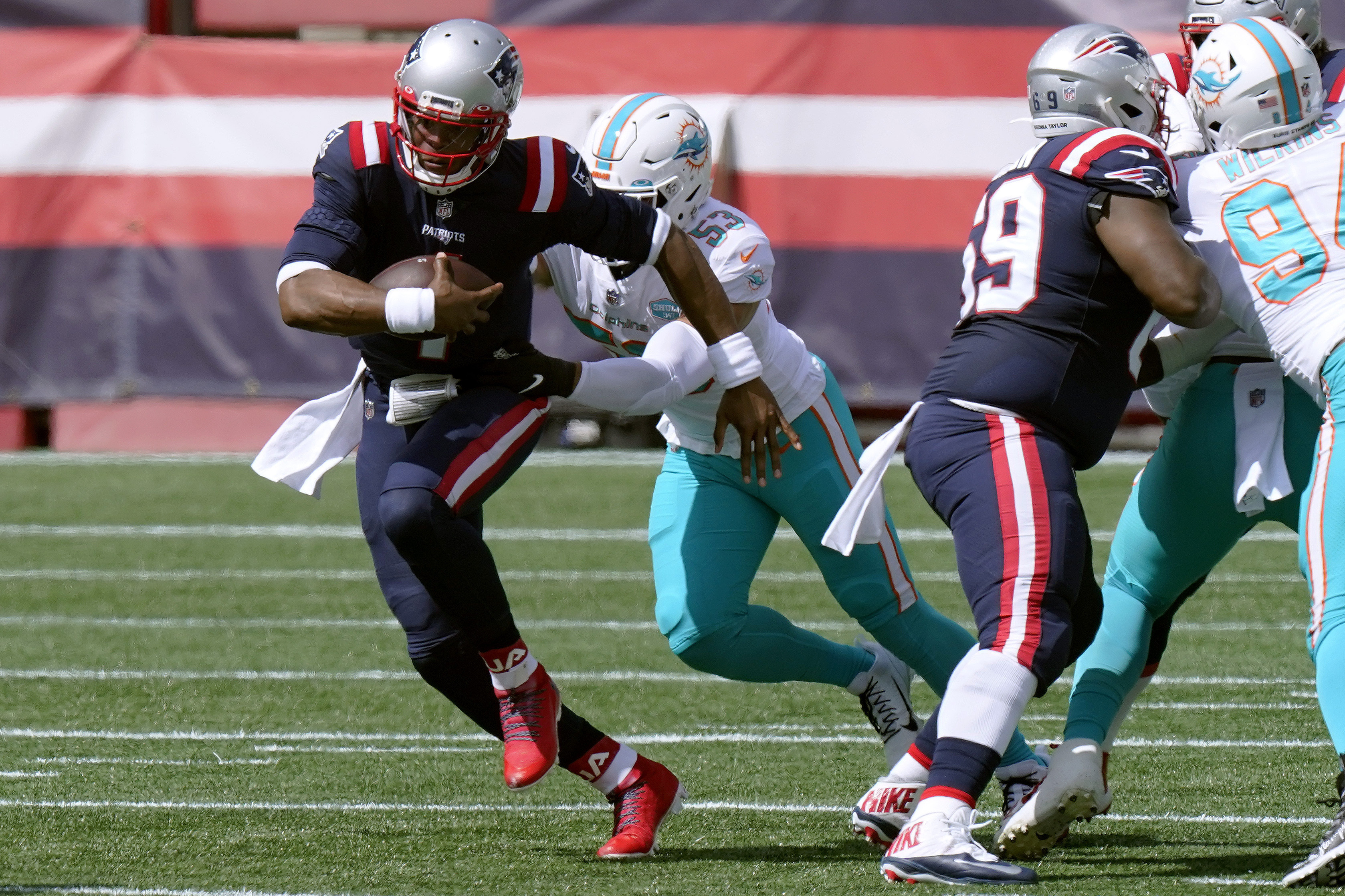 Cam Newton runs through Miami Dolphins in his Patriots debut (5 up, 5 down)  