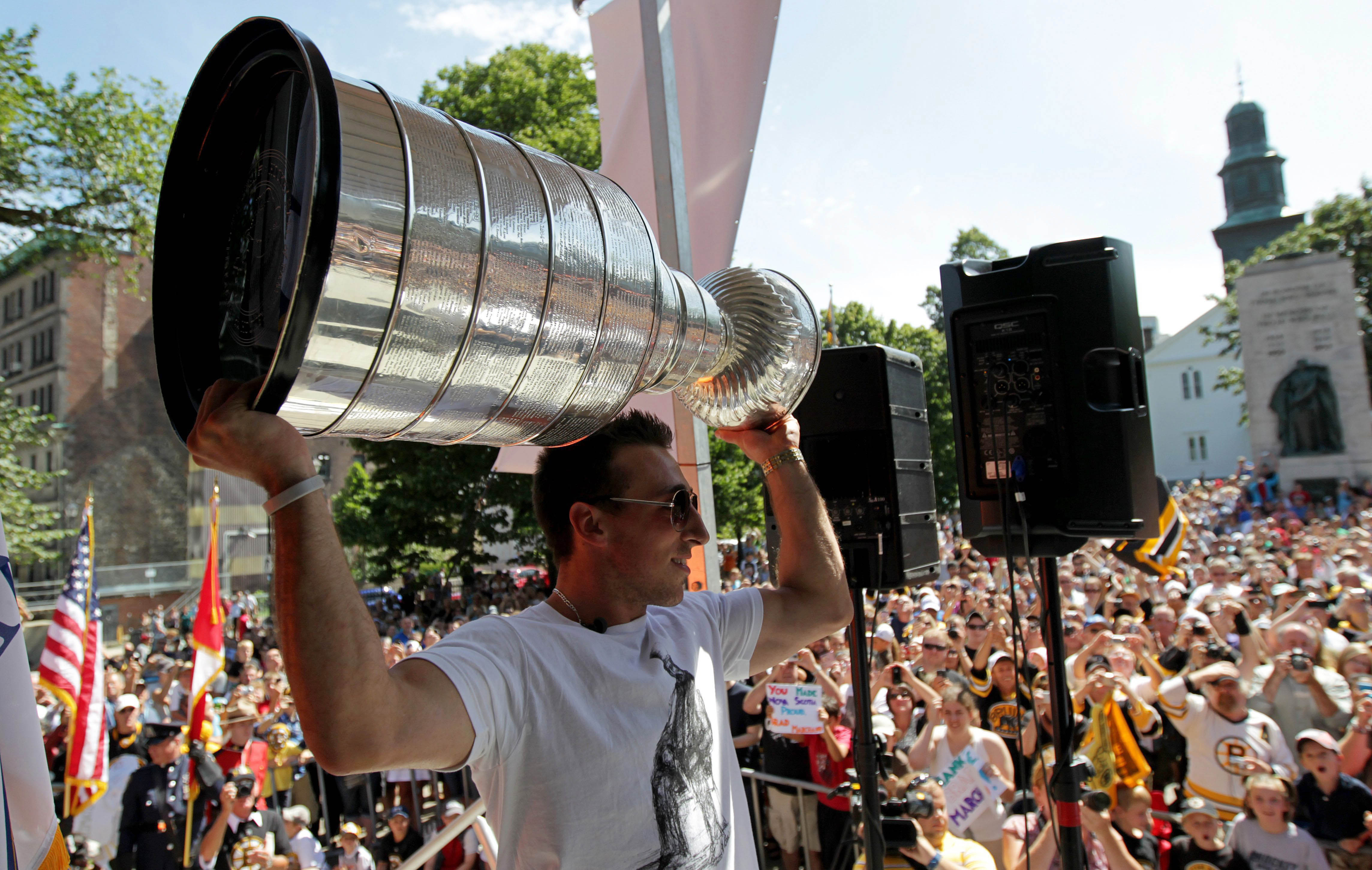 The Rolling Rally to celebrate the Bruins' Stanley Cup title was a memorable one for Boston.