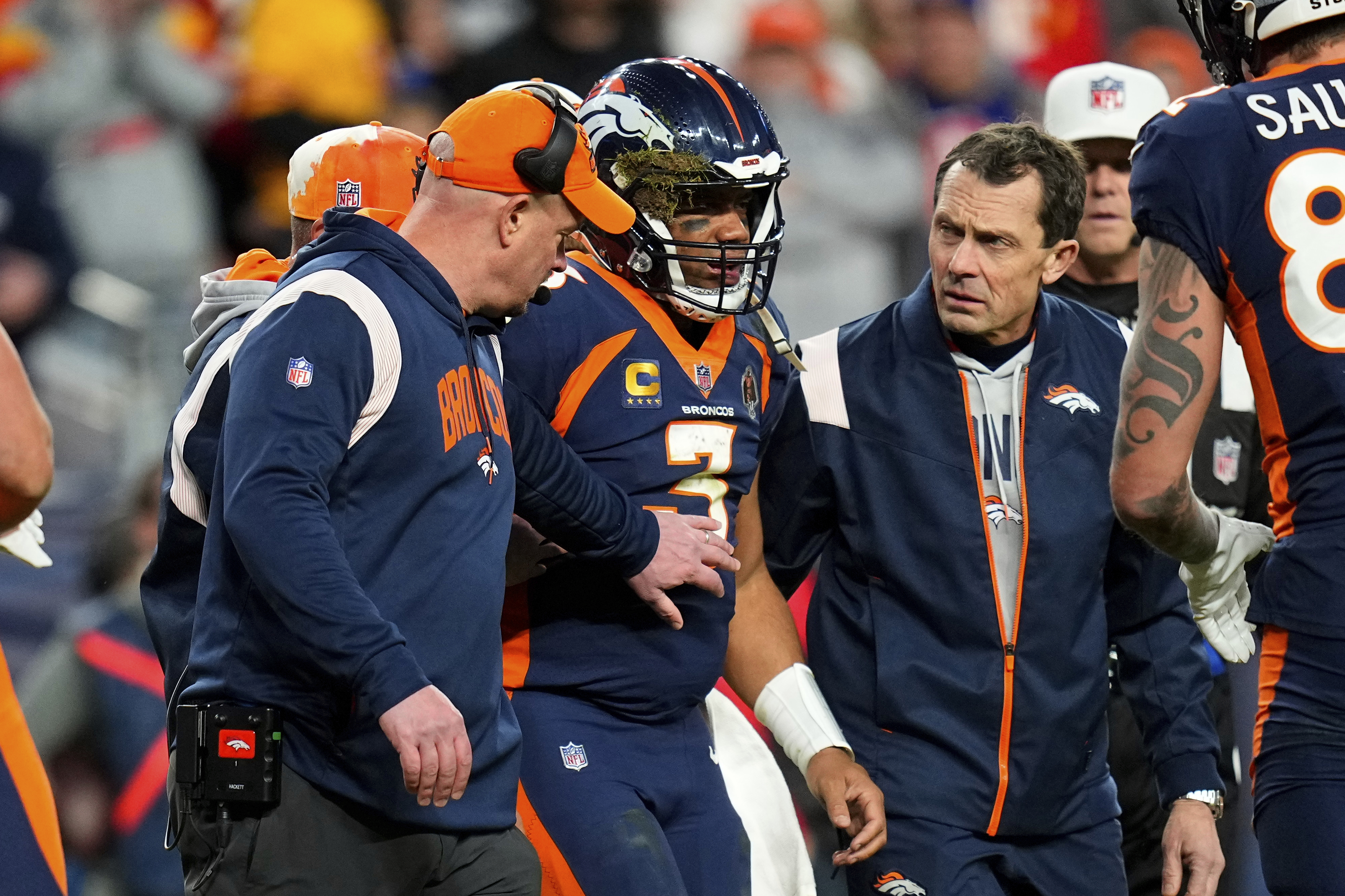 Broncos injuries: Russell Wilson still in concussion protocol